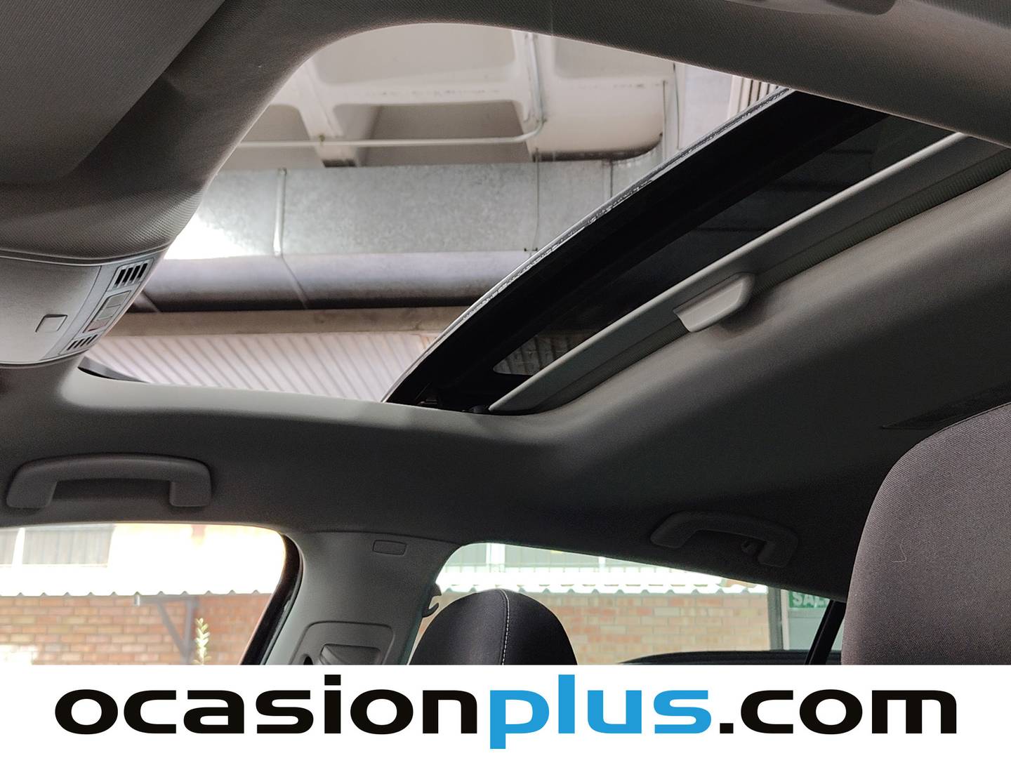 Extras y acabados del Volkswagen Golf Volkswagen Golf R-Line 2.0 TDI (150 CV) DSG