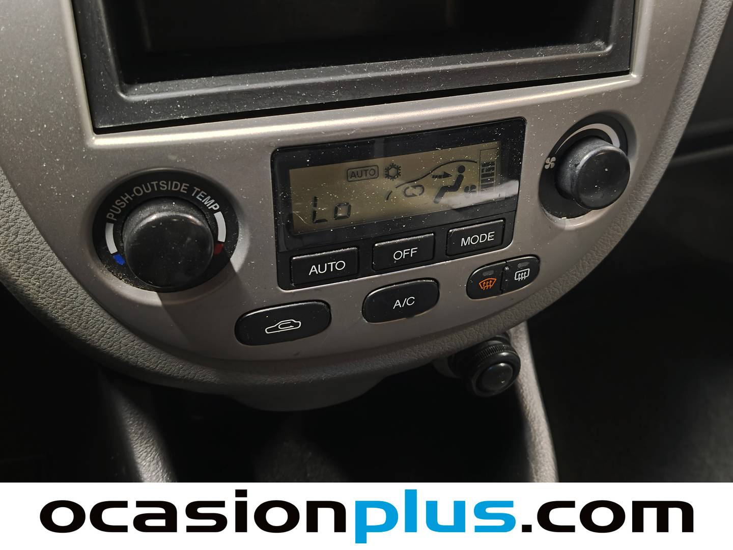 Extras y acabados del Daewoo Lacetti Daewoo Lacetti 1.6 16v SX (109 CV)