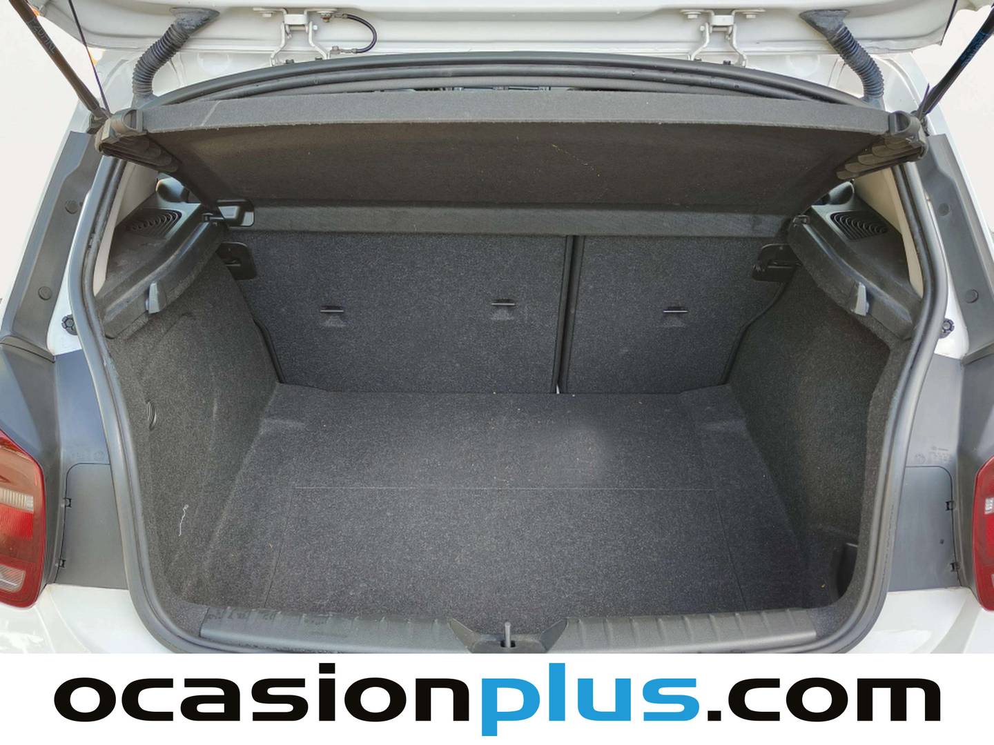 Fotos maletero BMW Serie 1 BMW Serie 1 118d (143 CV)