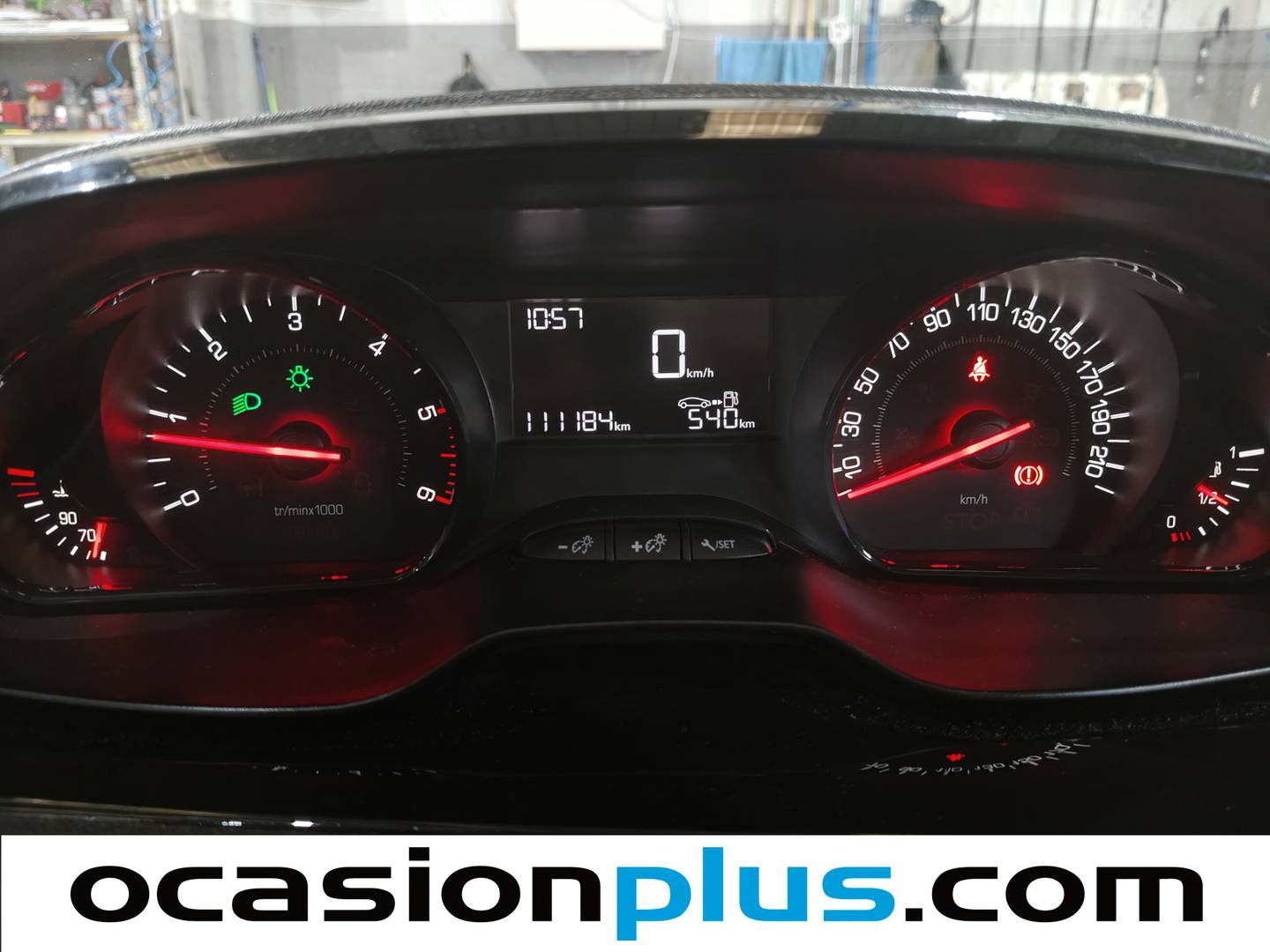 Peugeot 208 Peugeot 208 1.4 HDi Business Line (68 CV) 2015