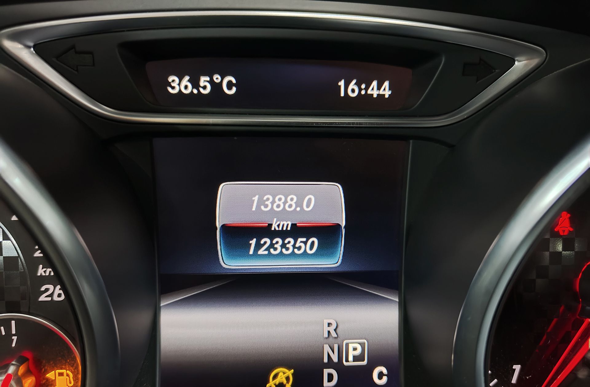 Mercedes-Benz Clase A 200 d AMG Line - foto 10