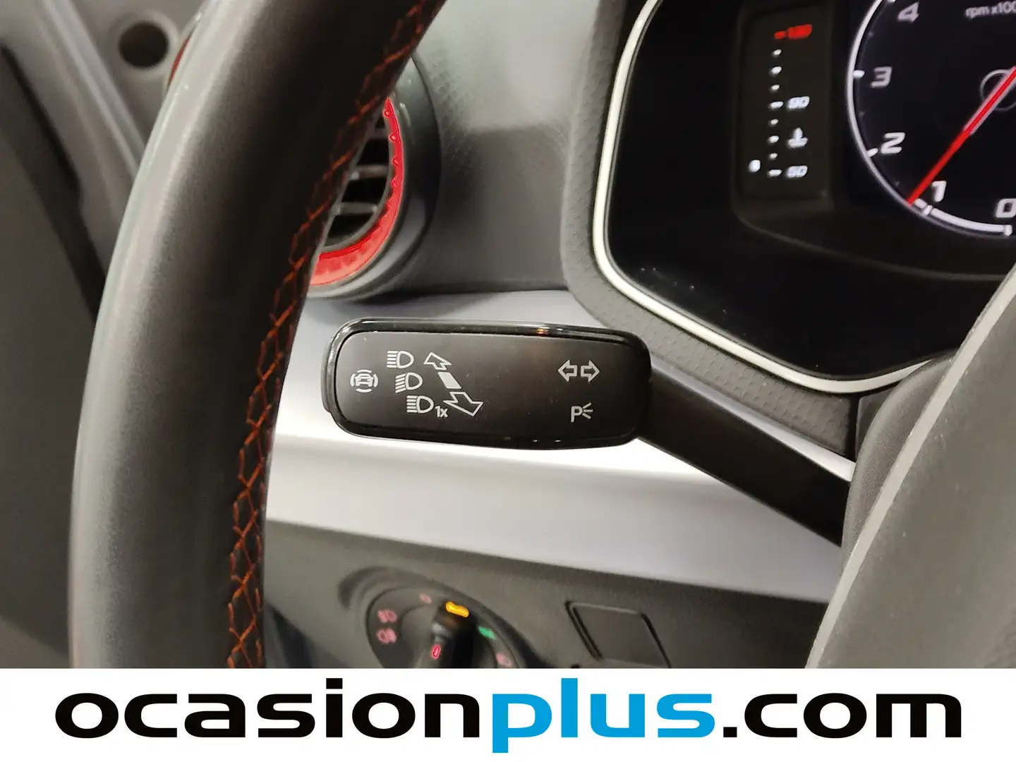 Foto Seat Arona SEAT Arona 1.5 TSI FR XL DSG (150 CV)