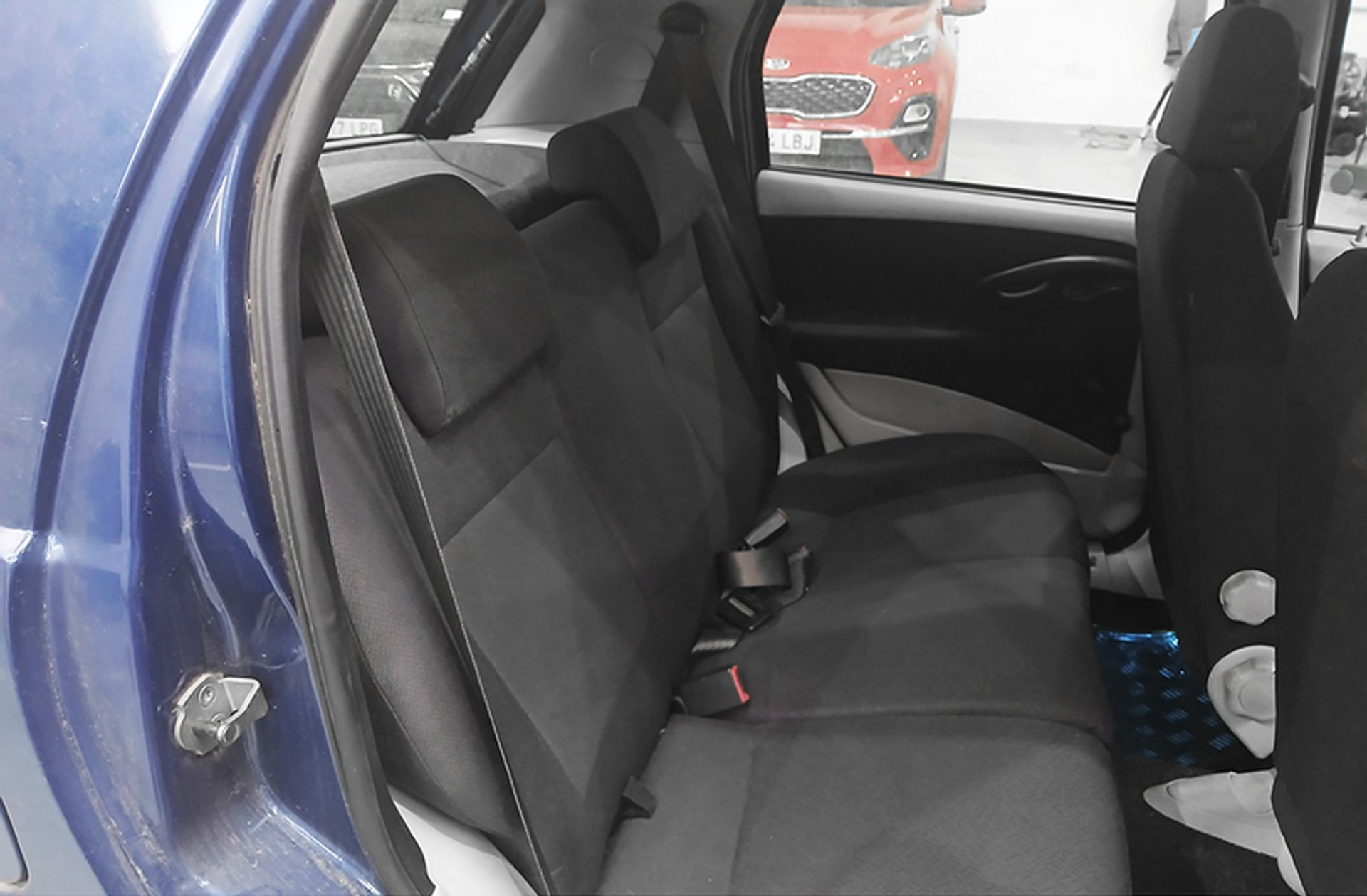Fiat Punto 1.2 Active - foto 15