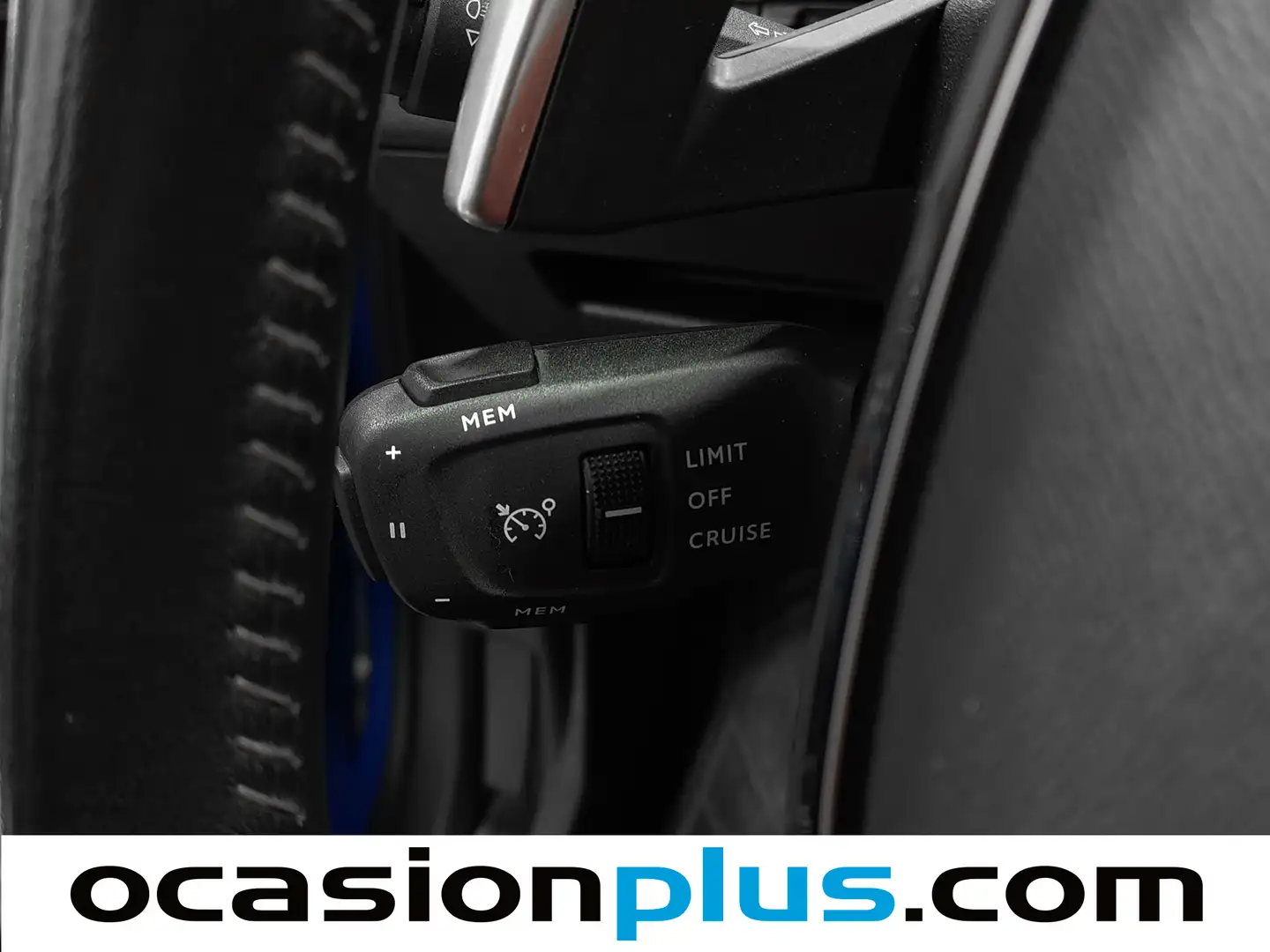 Foto Peugeot 3008 Peugeot 3008 1.5 BlueHDi S&S Active Pack EAT8 (130 CV)