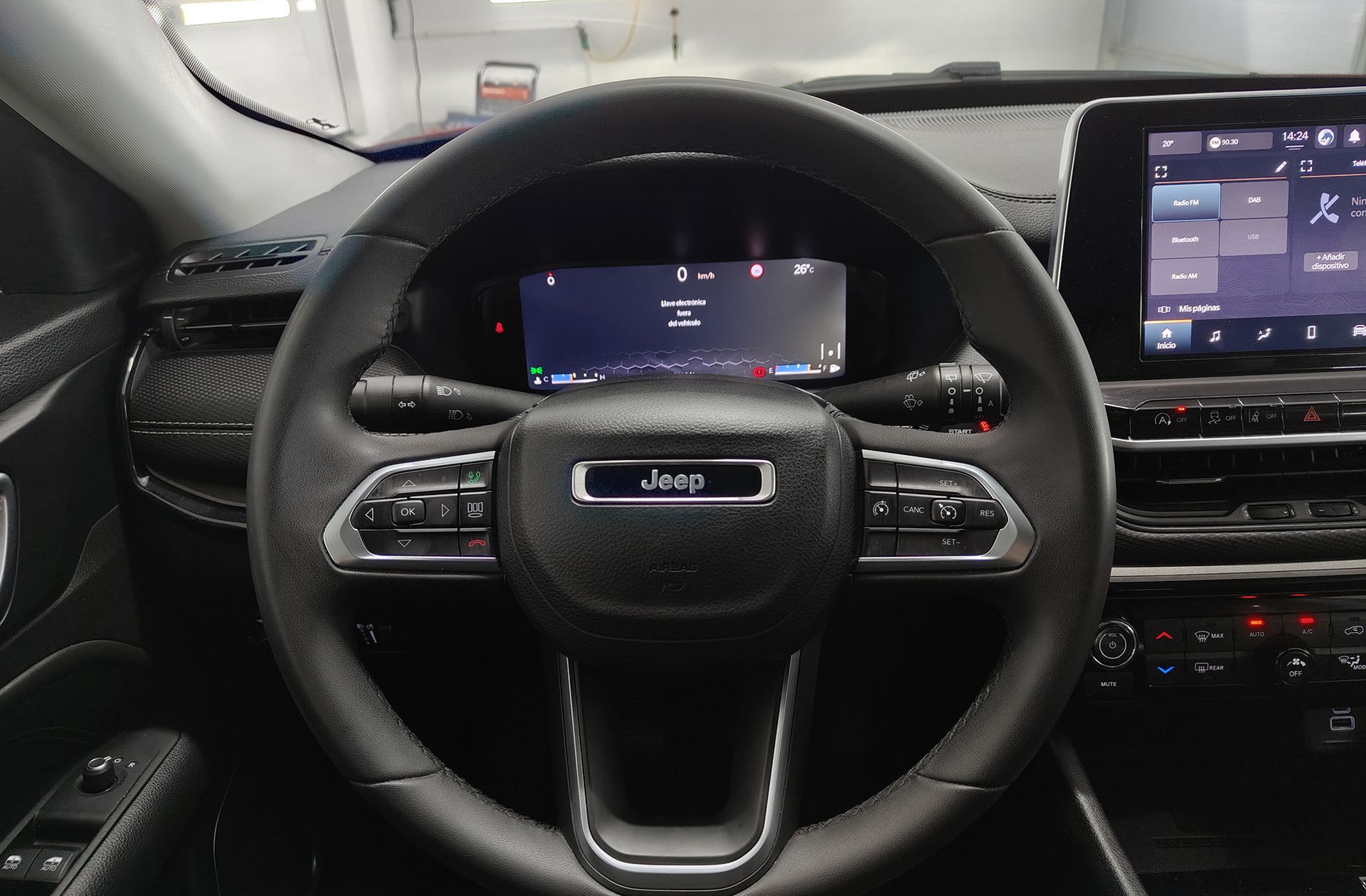 Jeep Compass 1.3 Gse Night Eagle FWD - foto 24