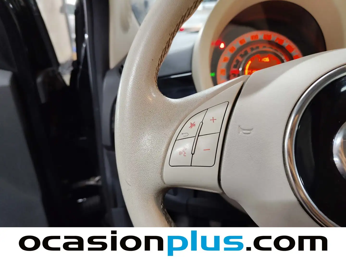 Foto Fiat 500 Fiat 500 1.2 8v Lounge (69 CV)