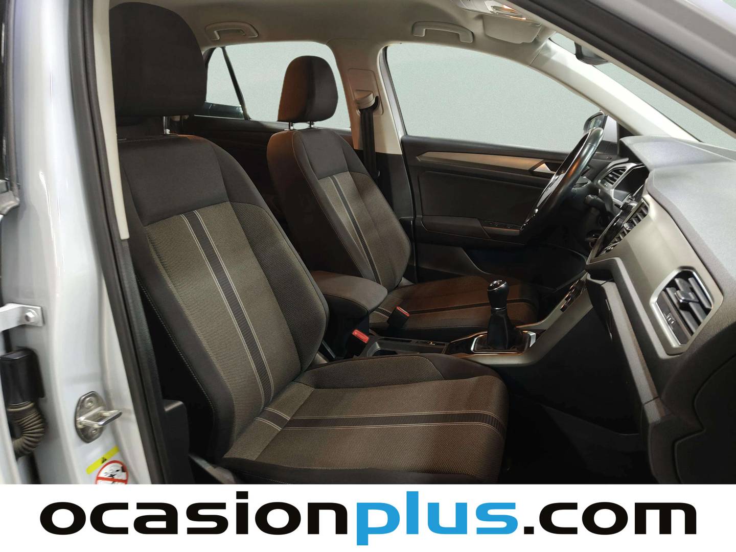 Foto Volkswagen T-Roc Volkswagen T-Roc Advance 1.0 TSI (110 CV)