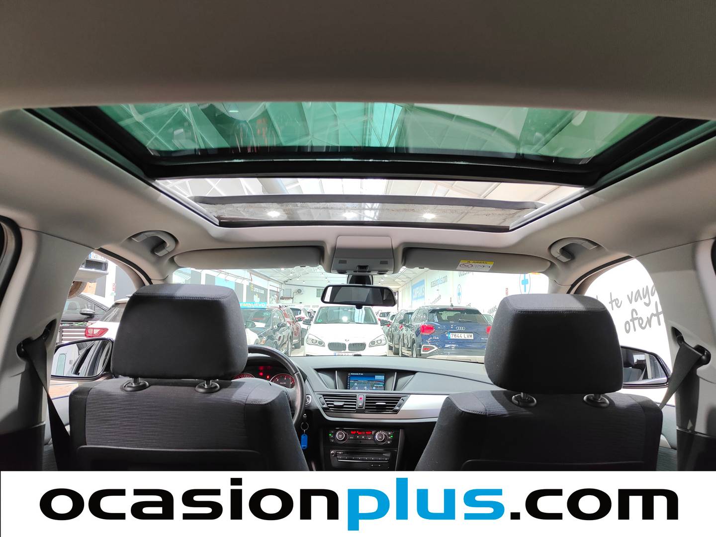 Extras y acabados del BMW X1 BMW X1 sDrive18d (143 CV)