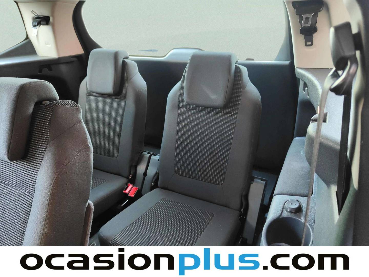 Foto asientos delanteros Peugeot 5008 Peugeot 5008 Active VTi (120 CV) 7 Plazas
