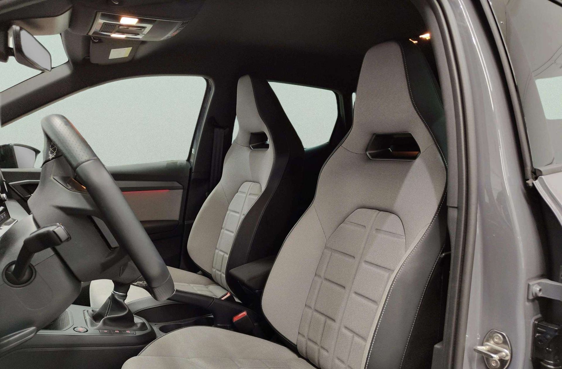SEAT Arona 1.0 TSI FR - foto 7