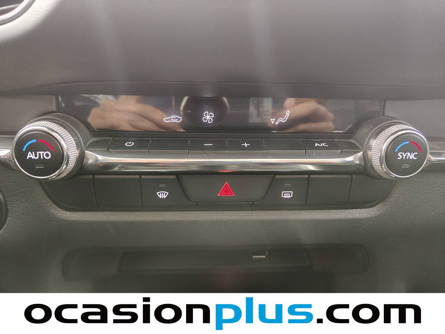 Foto Mazda CX-30 Mazda CX-30 2.0 Skyactiv-X Evolution 2WD AT (186 CV)