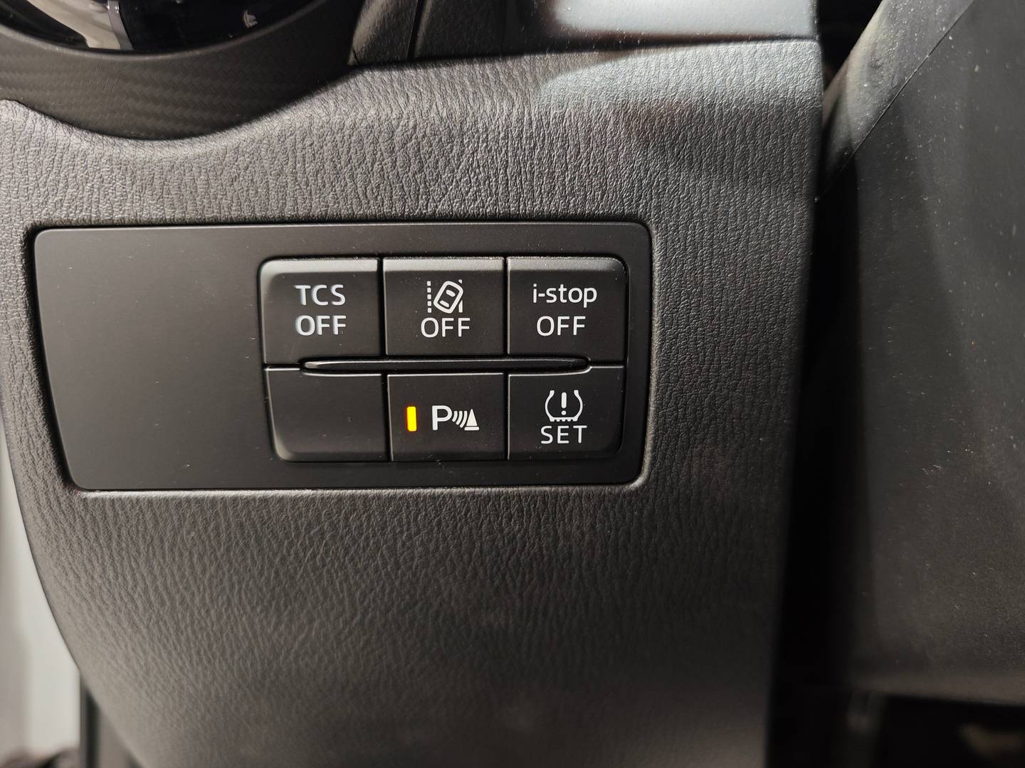 Foto Mazda CX-3 Mazda CX-3 2.0 G Zenith 2WD  (121 CV)