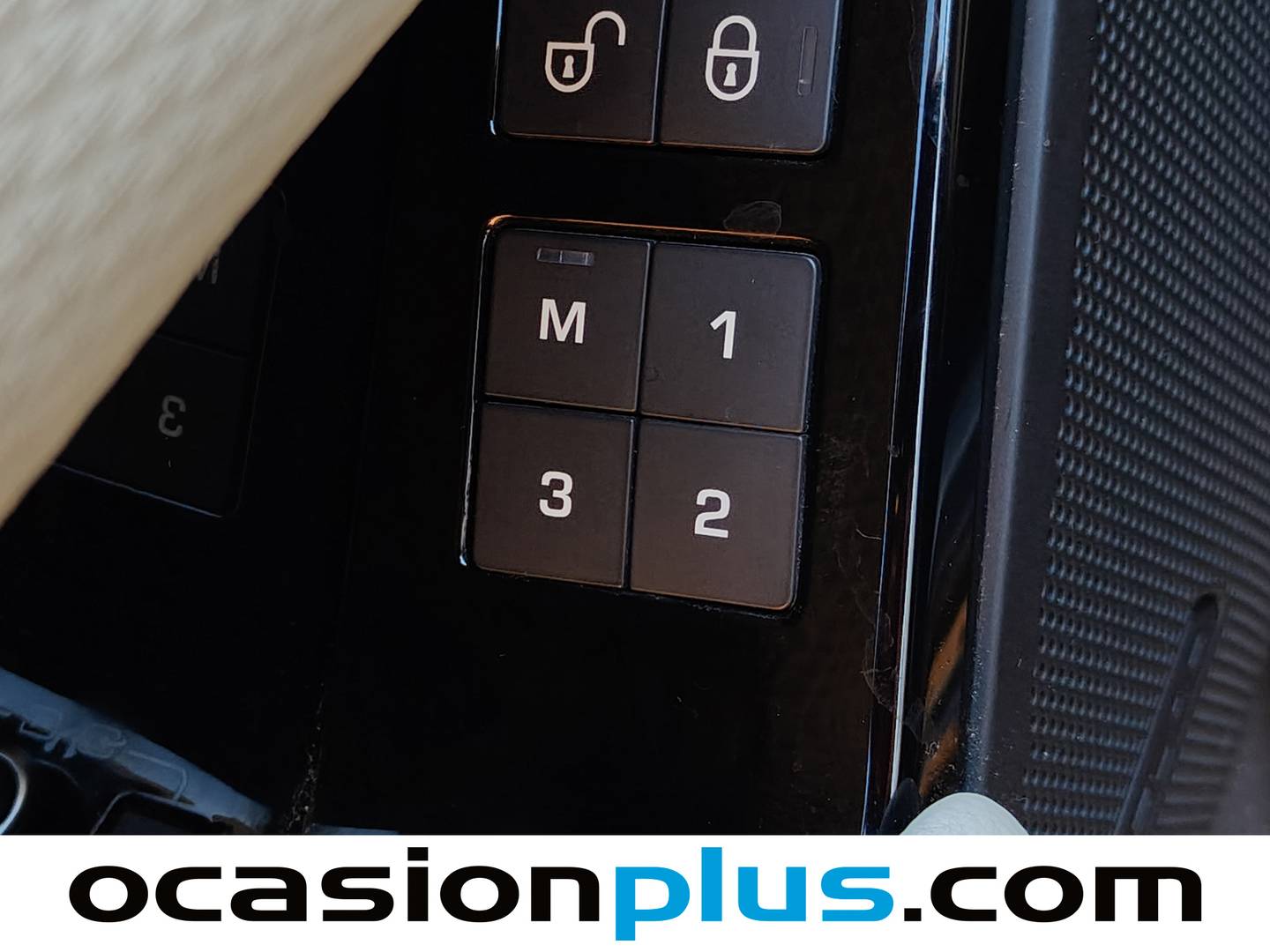 Foto Land Rover Range Rover Velar Land Rover Range Rover Velar D300 R-Dynamic 4WD Auto (300 CV)