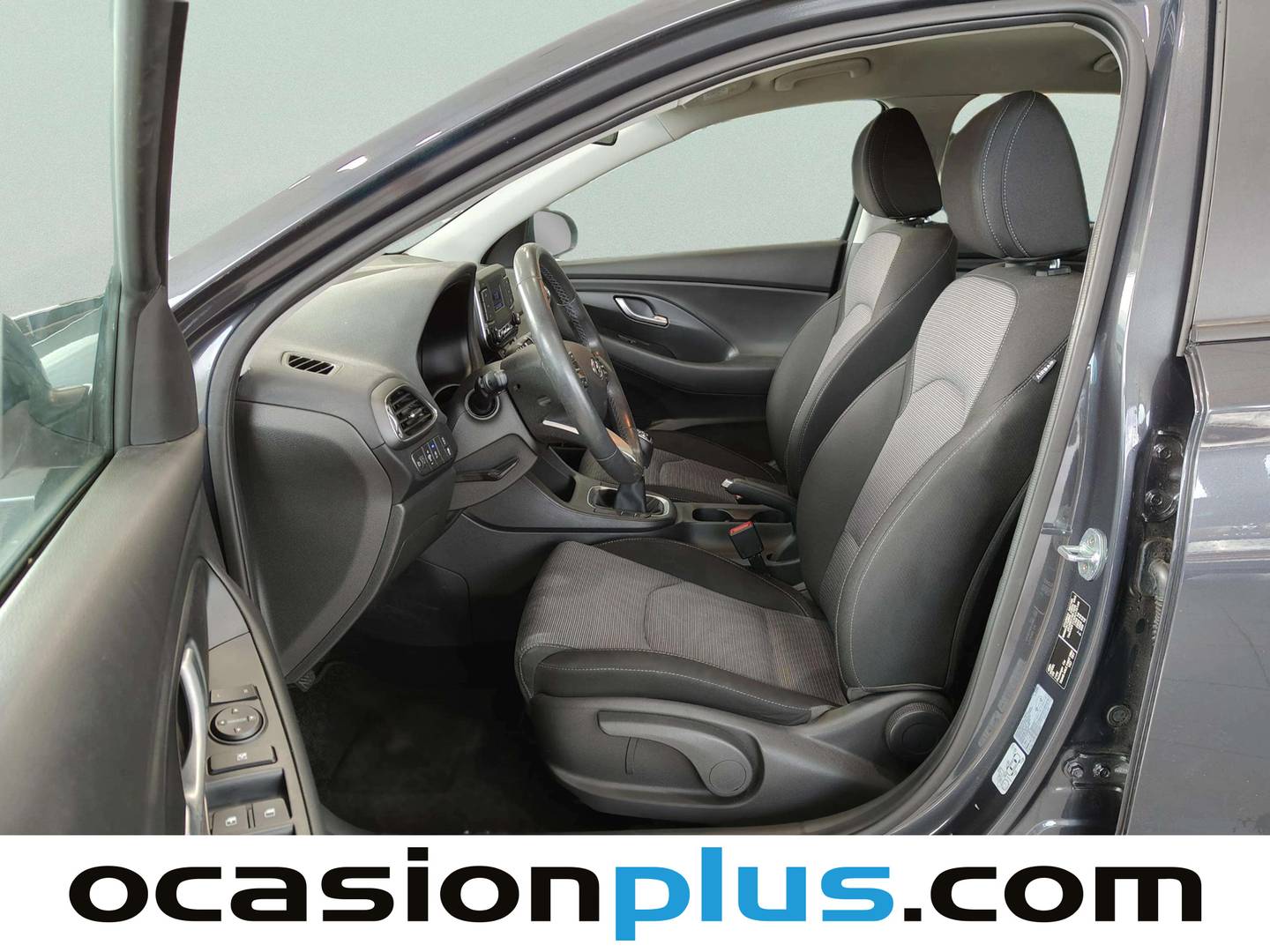 Foto asientos delanteros Hyundai i30 Hyundai i30 1.5 DPI Essence (110 CV)