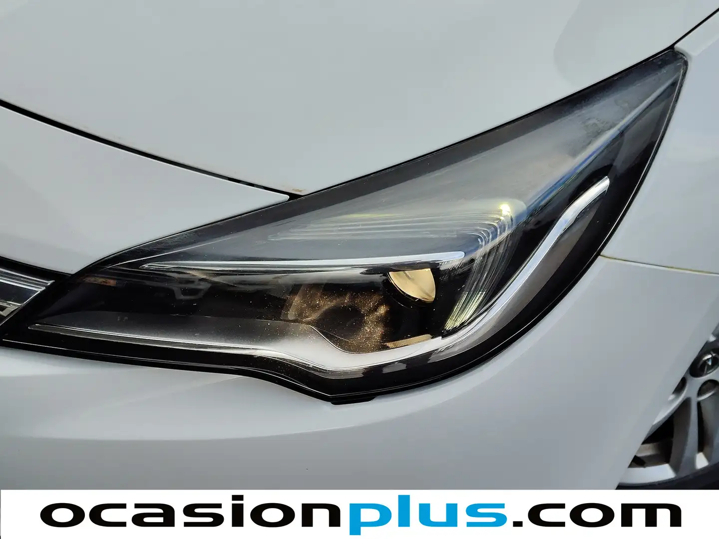 Foto Opel Astra Opel Astra 1.6 CDTI Sports Tourer S/S Business + (136 CV)