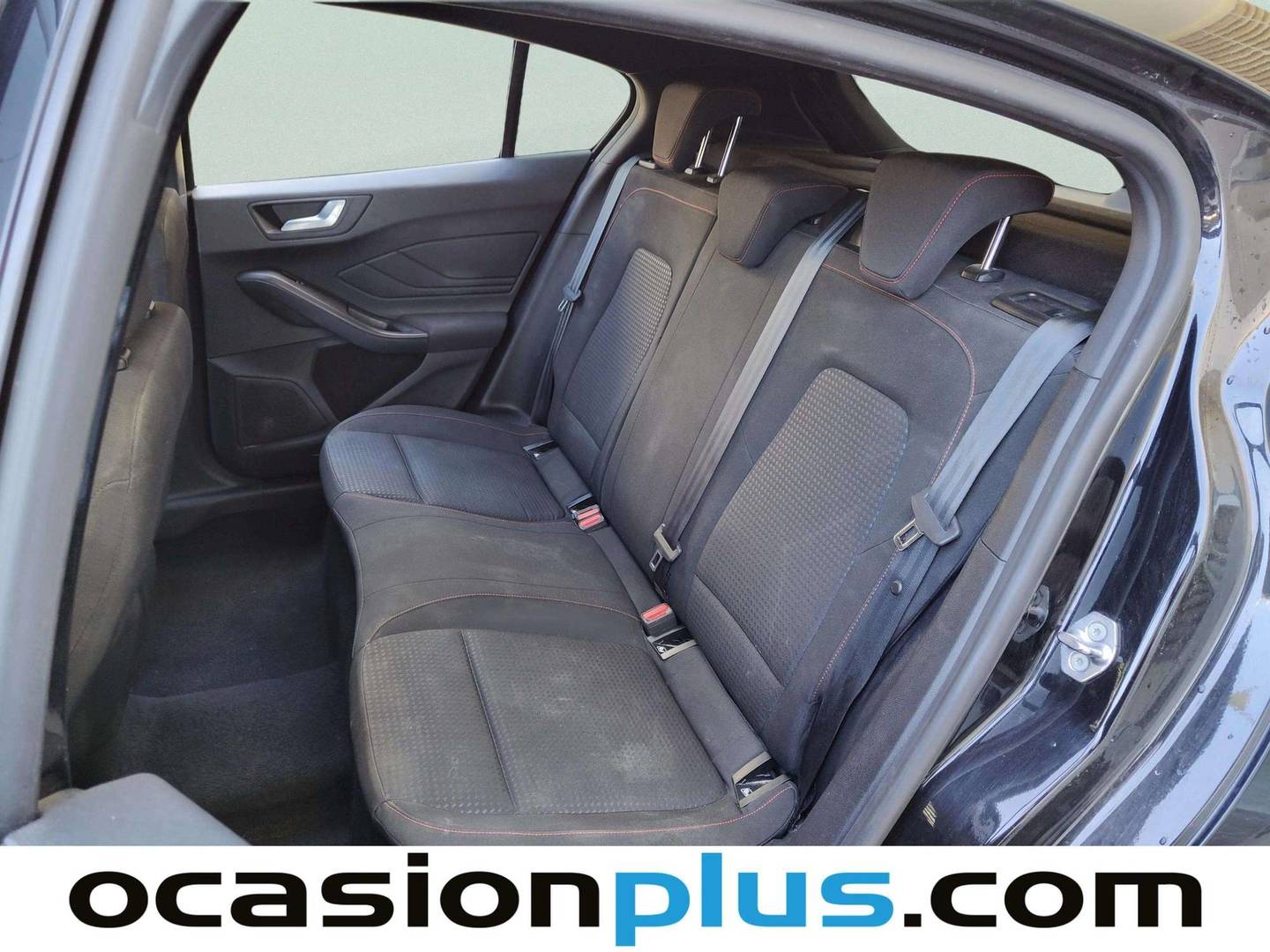 Foto asientos traseros Ford Focus Ford Focus 1.0 Ecoboost MHEV ST-Line (125 CV)