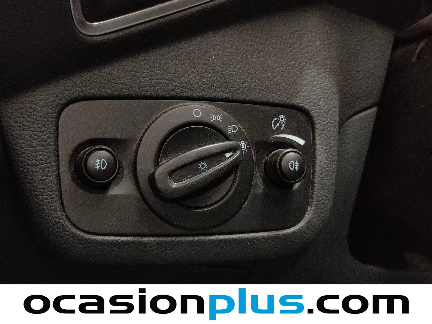Acabados Ford C-Max Ford C-Max 1.0 EcoBoost S&S Titanium (125 CV)
