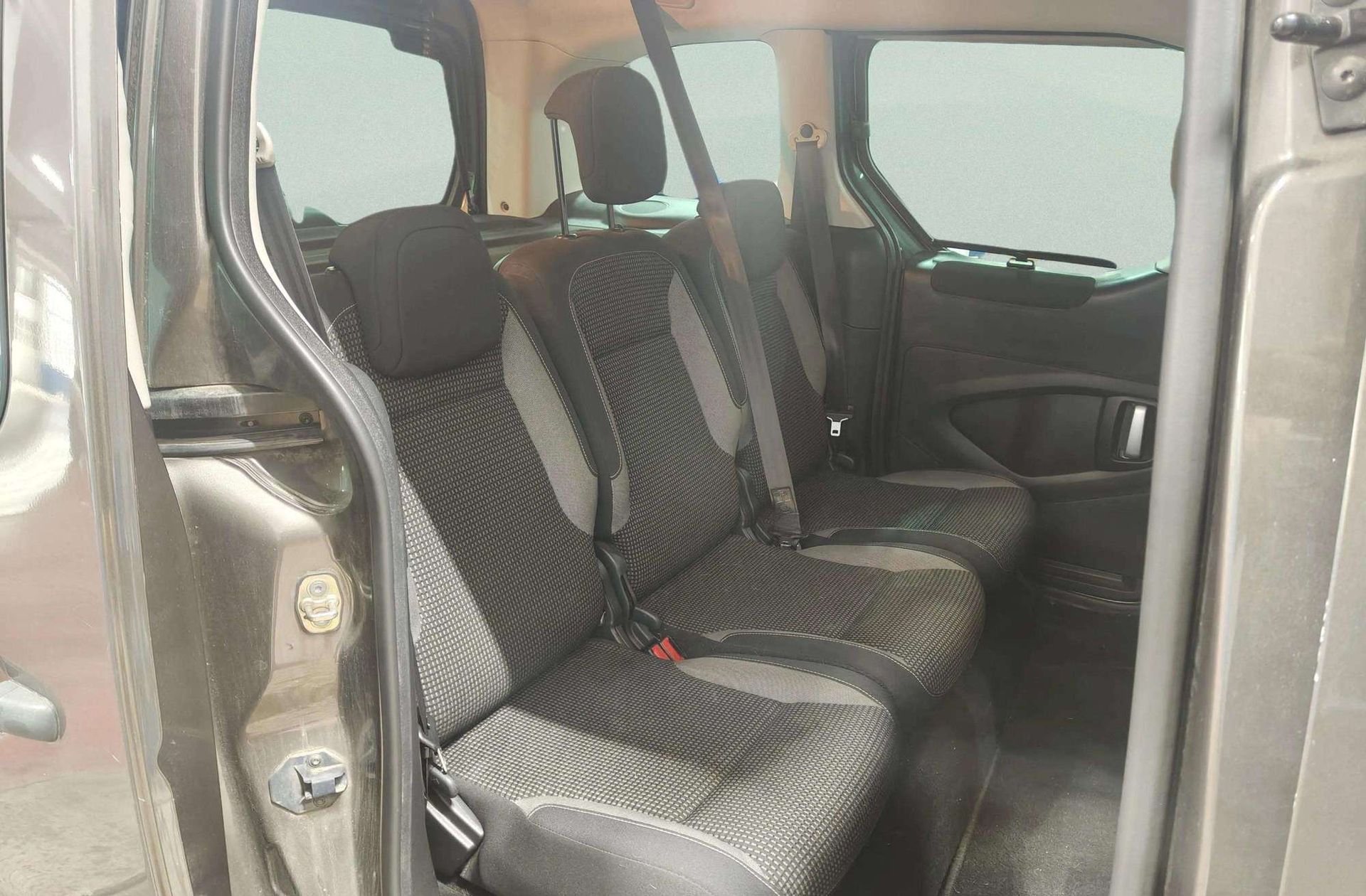 Peugeot Partner Tepee Combi 1.2 PureTech Outdoor - foto 17