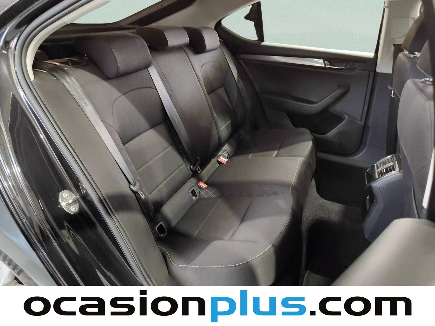 Skoda Superb Skoda Superb 2.0 TDI Active DSG (150 CV) al mejor precio