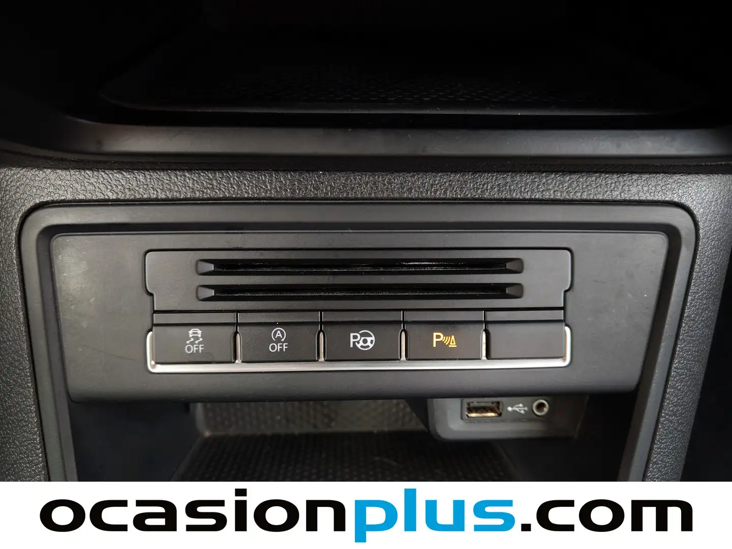 Foto Volkswagen Tiguan Volkswagen Tiguan R-Line 2.0 TDI BMT 4x2 (150 CV)