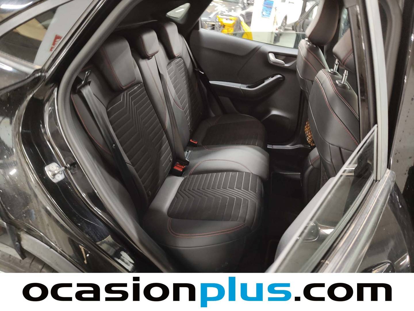 Foto Ford Puma Ford Puma 1.0 EcoBoost MHEV ST-Line X Auto  (155 CV)