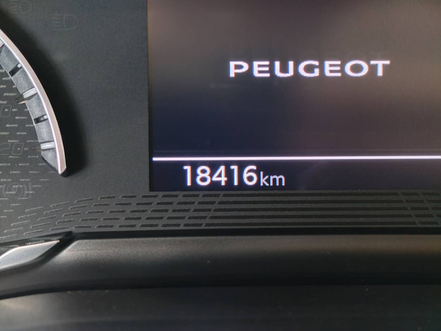 Foto Peugeot 208 Peugeot 208 PureTech 100 Allure (100 CV)