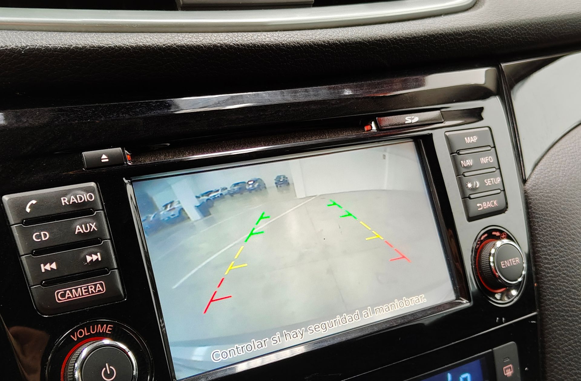 Nissan Qashqai DIG-T 115 N-Connecta 4x2 - foto 8