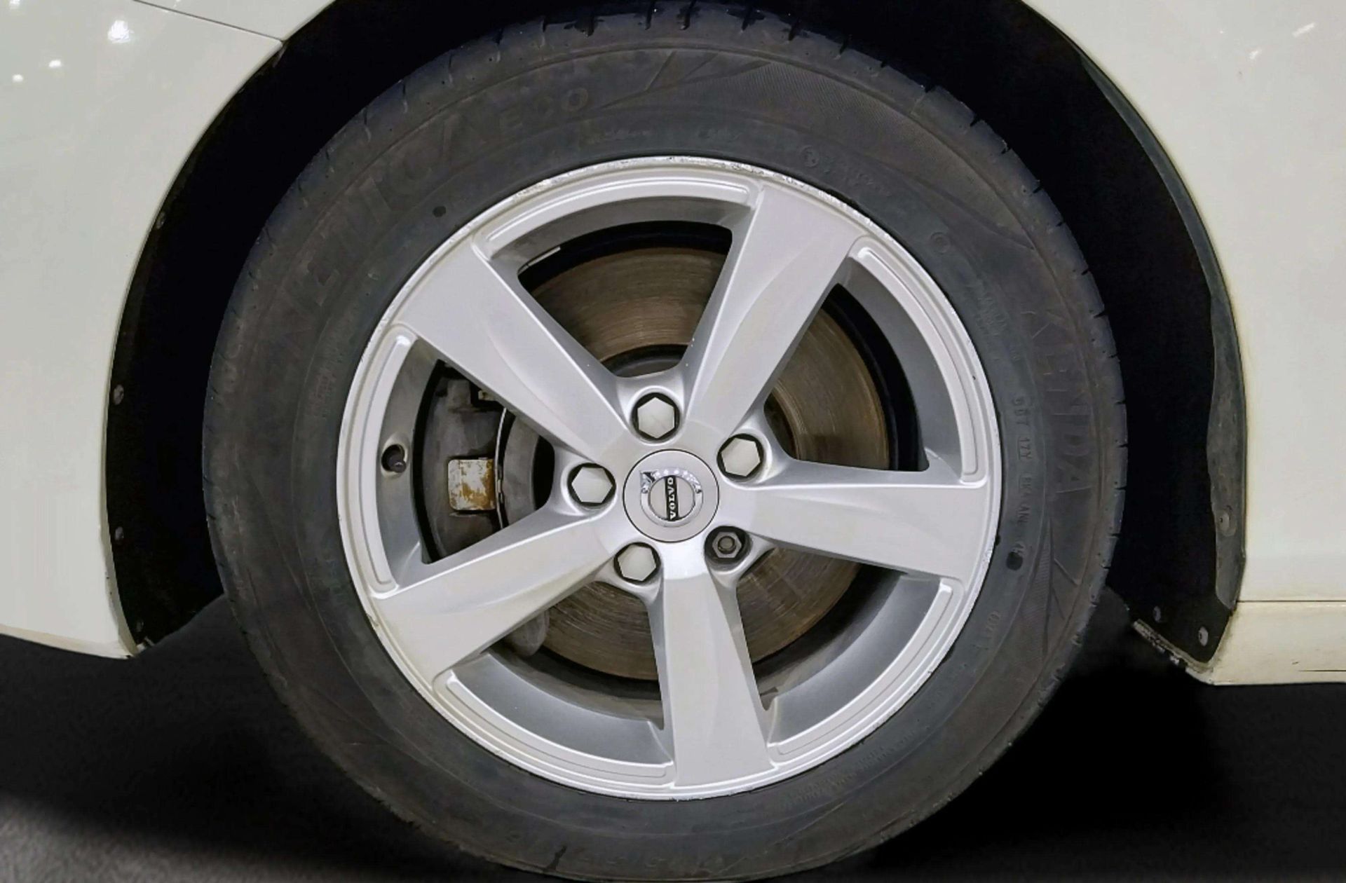Volvo V40 D2 Kinetic - foto 33