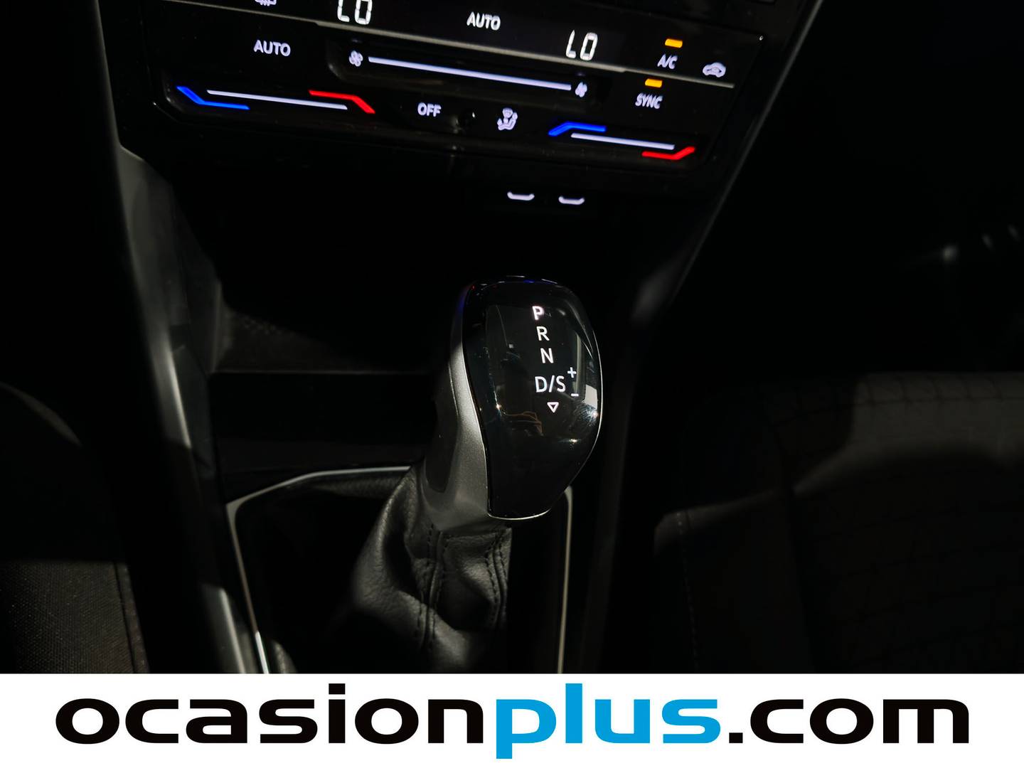 Foto Volkswagen T-Cross Volkswagen T-Cross Advance 1.0 TSI (110 CV) DSG