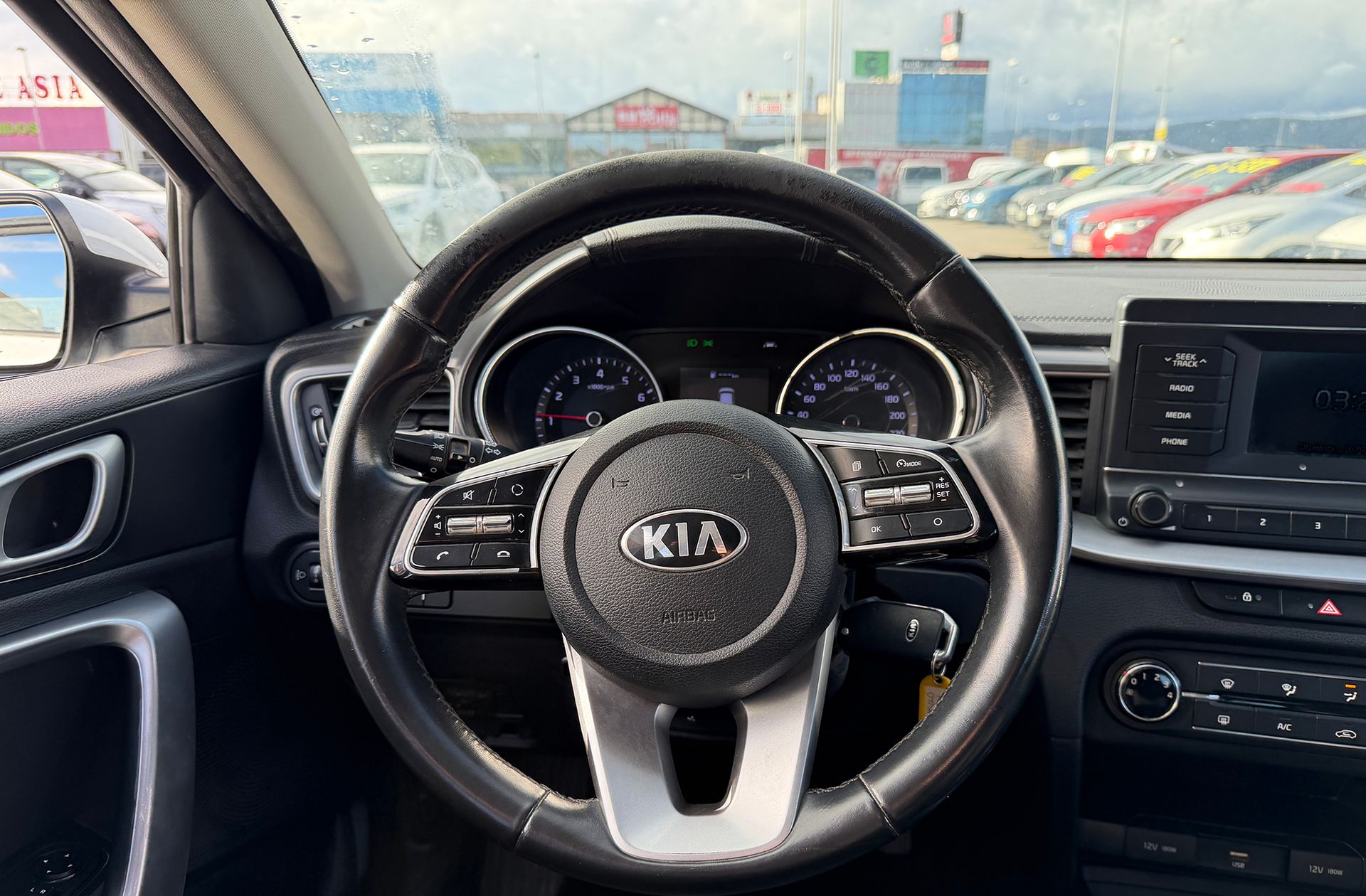 Kia Ceed 1.0 T-GDi Concept - foto 17