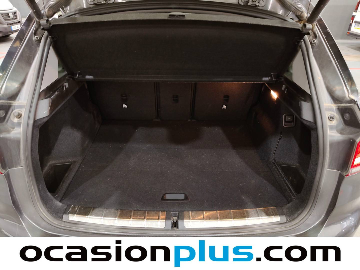 Fotos maletero BMW X1 BMW X1 sDrive18d 110 kW (150 CV)