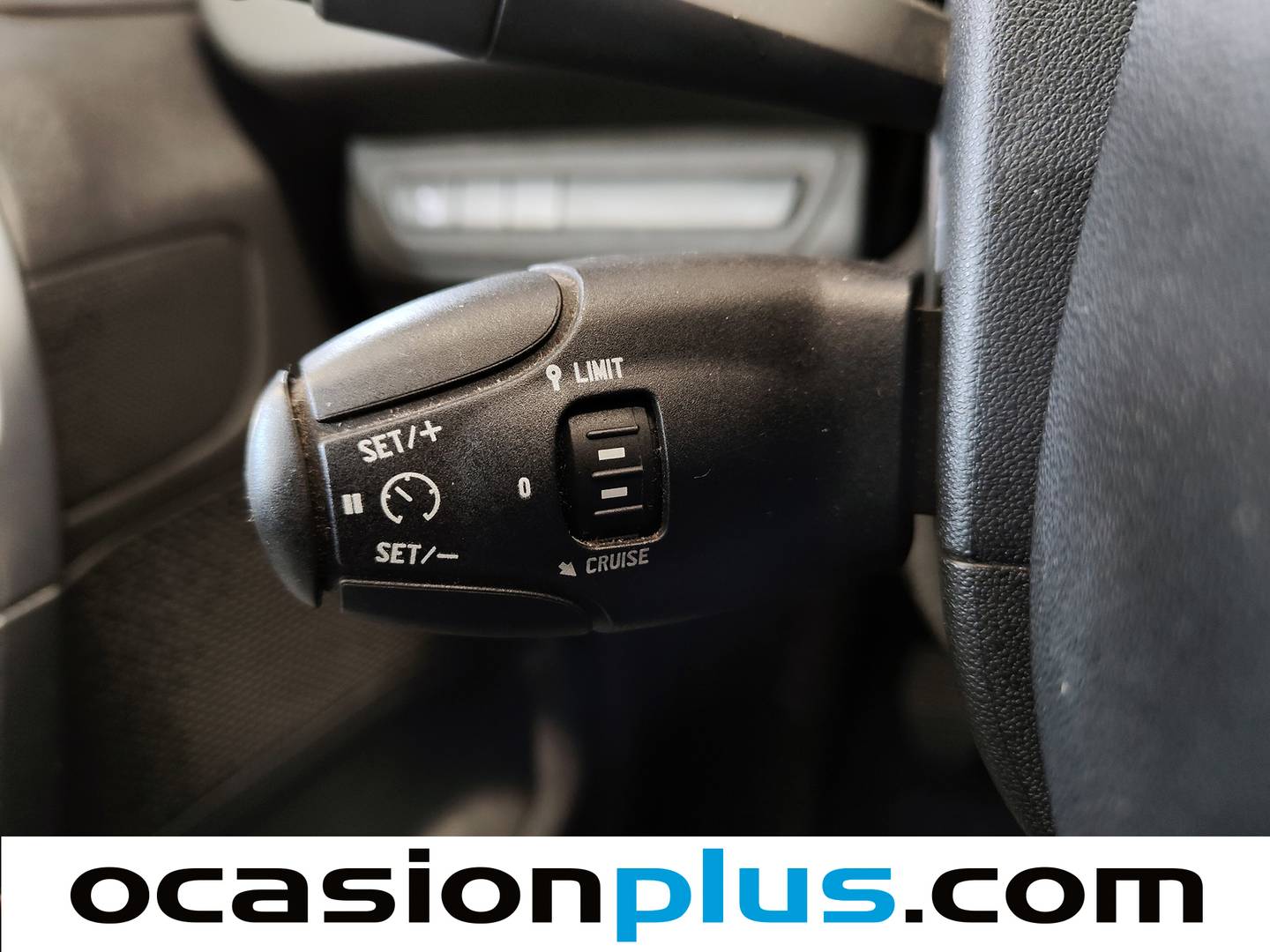 Accesorios del Peugeot 2008 Peugeot 2008 BlueHDi 100 Allure (100 CV)