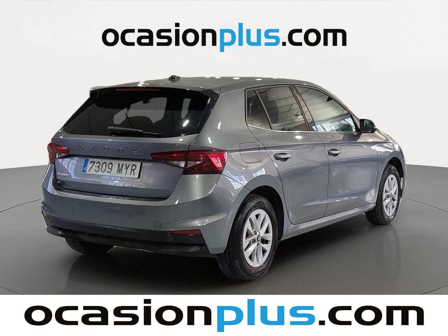 Foto trasera Skoda Fabia Skoda Fabia 1.0 TSI Selection DSG (115 CV) derecha