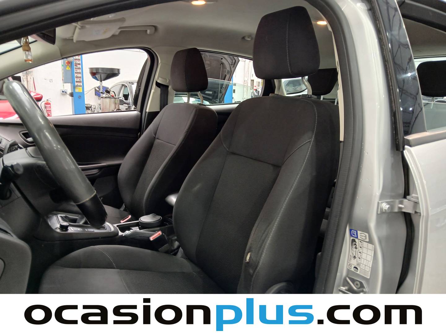 Foto asientos delanteros Ford Focus Ford Focus 1.0 Ecoboost S&S Trend+  (125 CV)