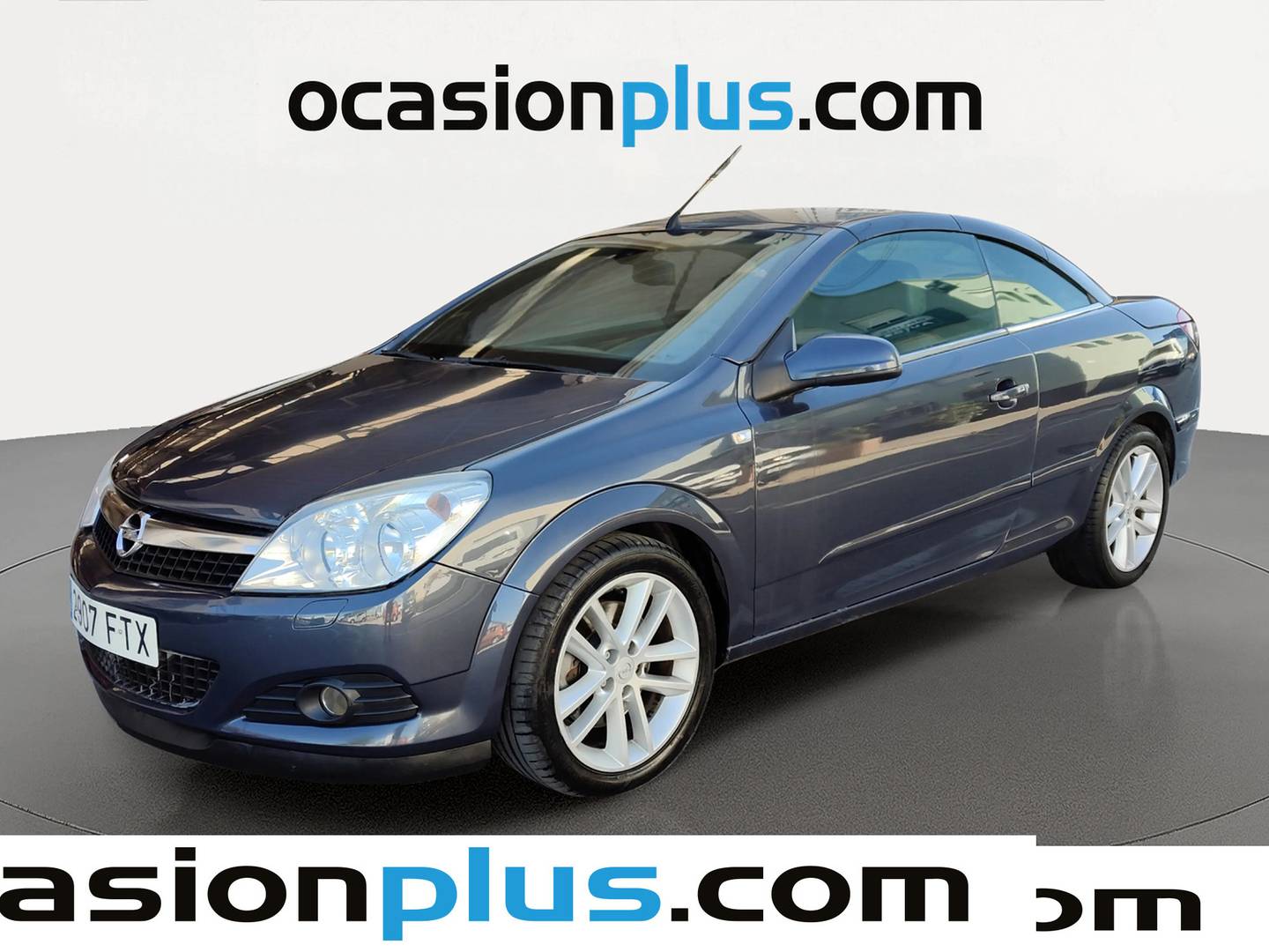 Foto delantera Opel Astra Opel Astra Cabrio 1.9 CDTI Twin Top Cosmo (150 CV) derecha
