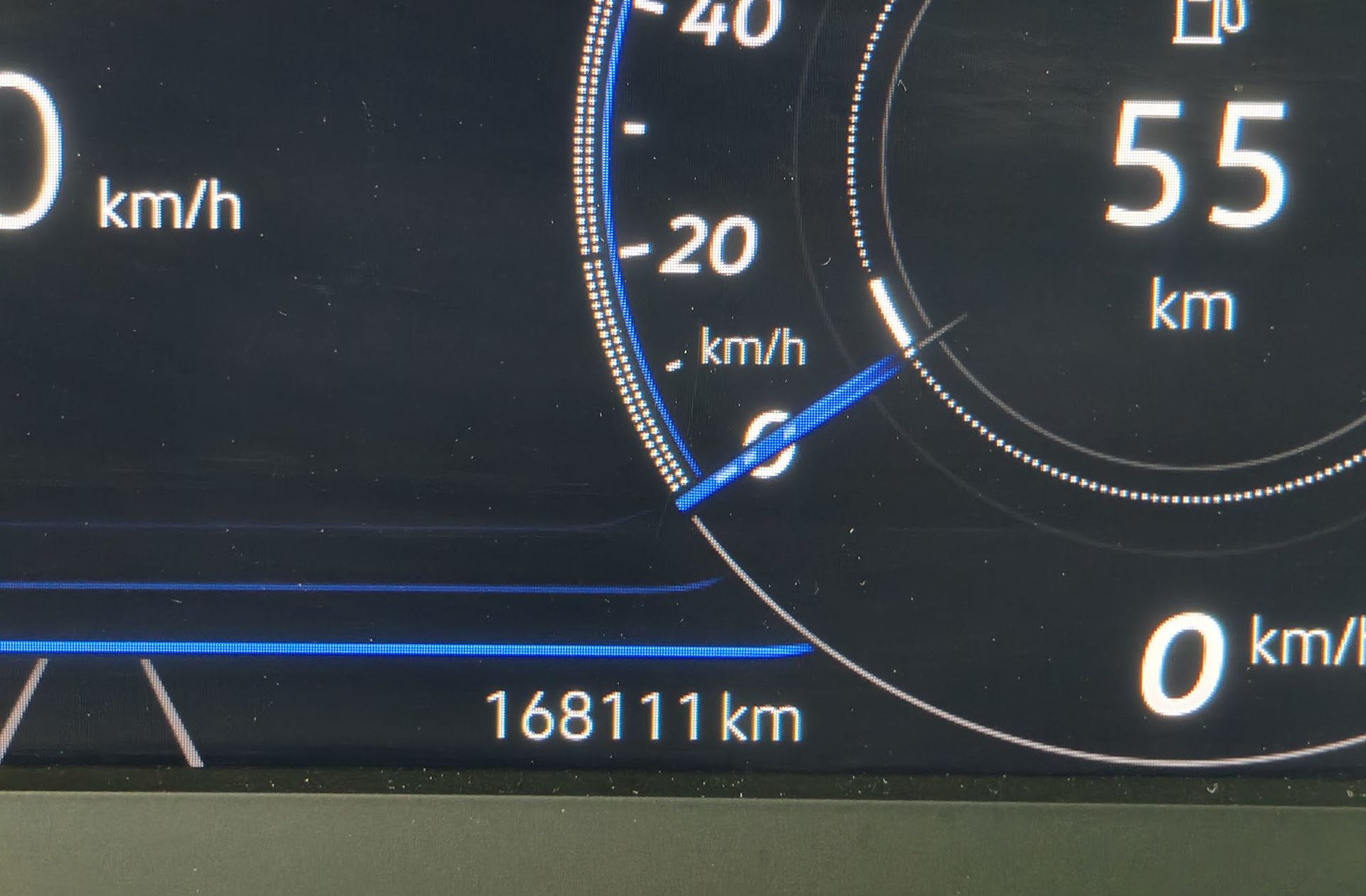 Volkswagen Tiguan R-Line 2.0 TDI DSG - foto 9