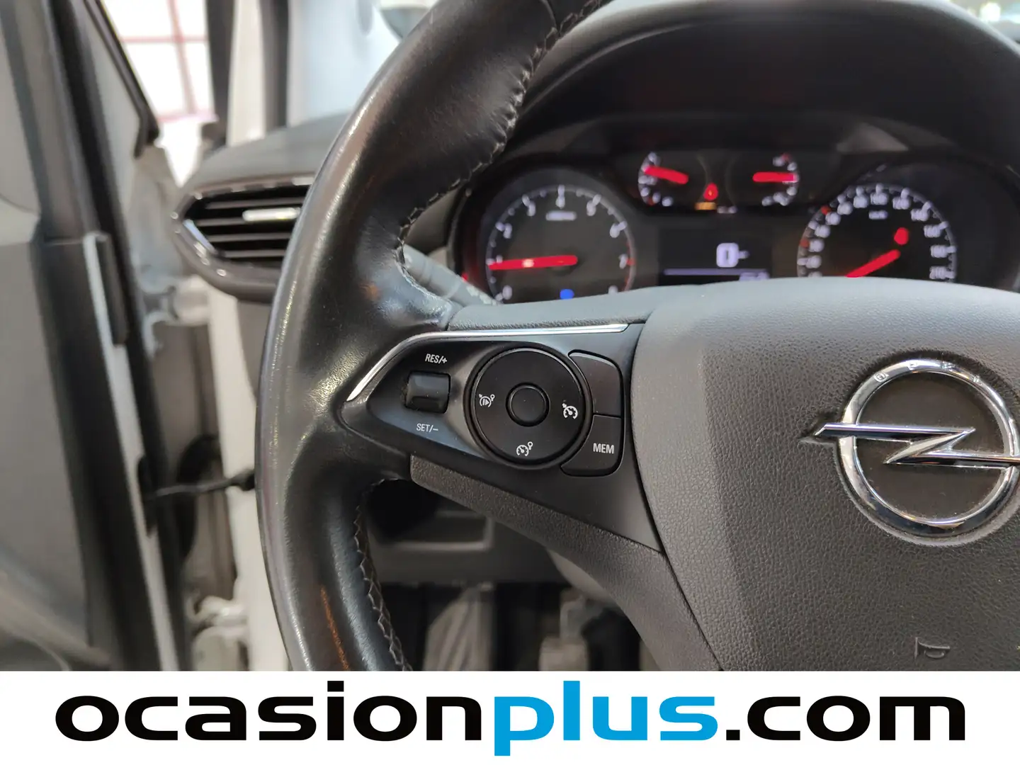 Foto Opel Crossland X Opel Crossland X 1.2 Edition Pro (81 CV) GLP