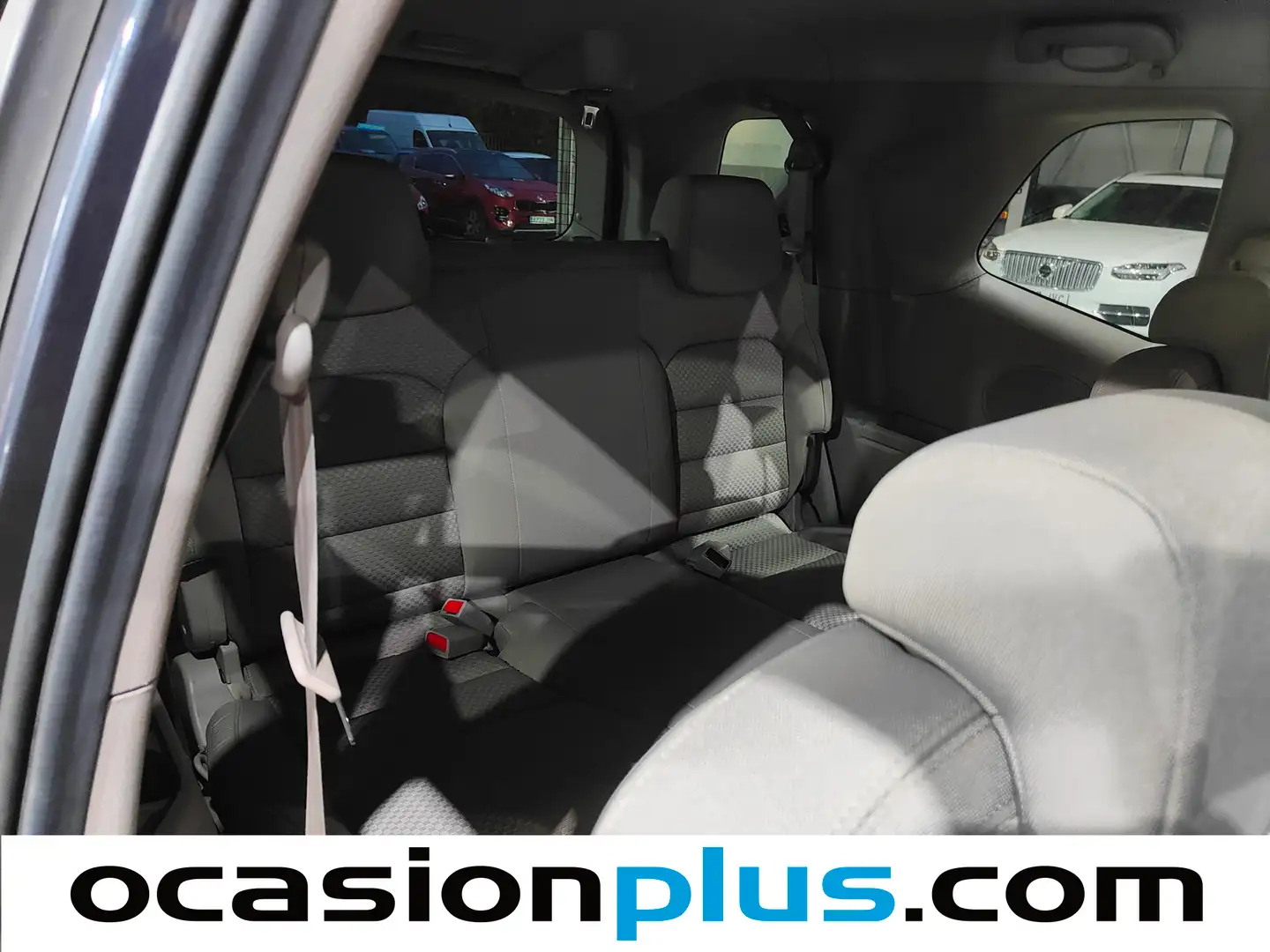 Foto SsangYong Rodius Ssangyong Rodius D22T Premium (178 CV) 7 Plazas