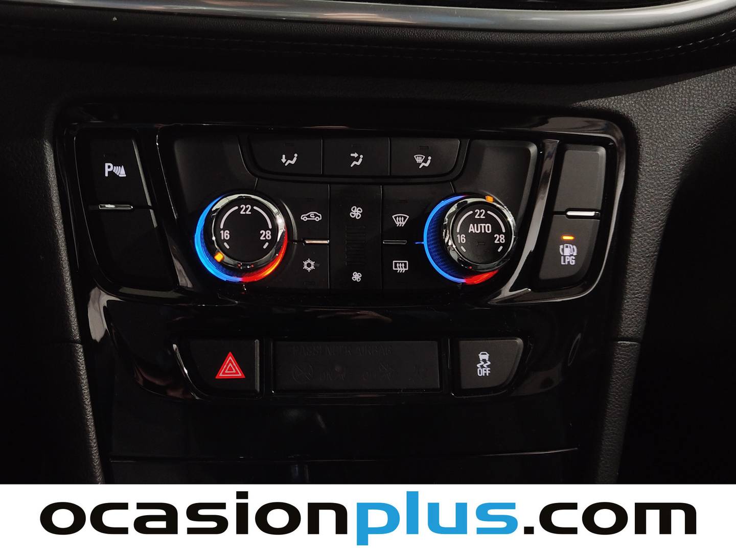 Foto Opel Mokka X Opel Mokka X 1.4 Turbo GLP Design Line 4X2 (140 CV)