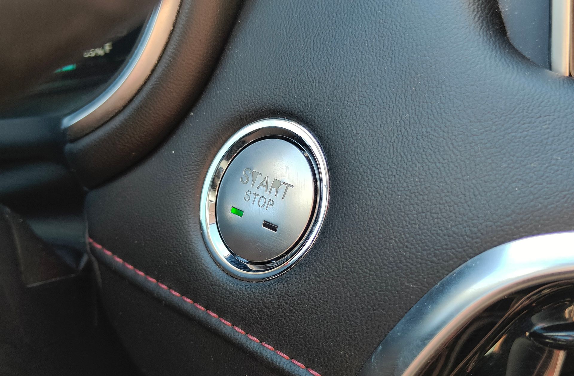 MG EHS 1.5 T-GDi PHEV Luxury - foto 36
