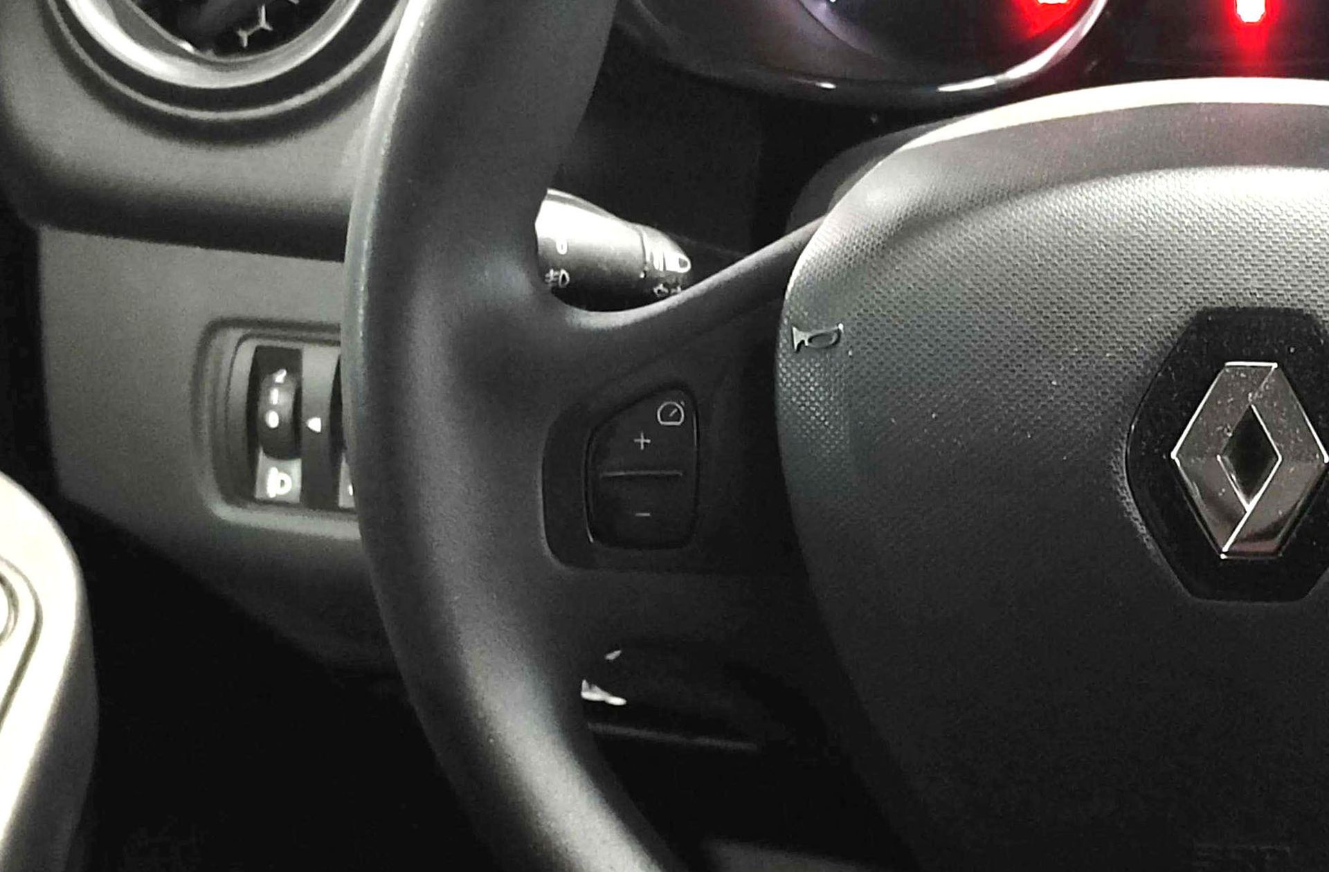 Renault Clio Sport Tourer 1.2 16V Authentique E6 - foto 22