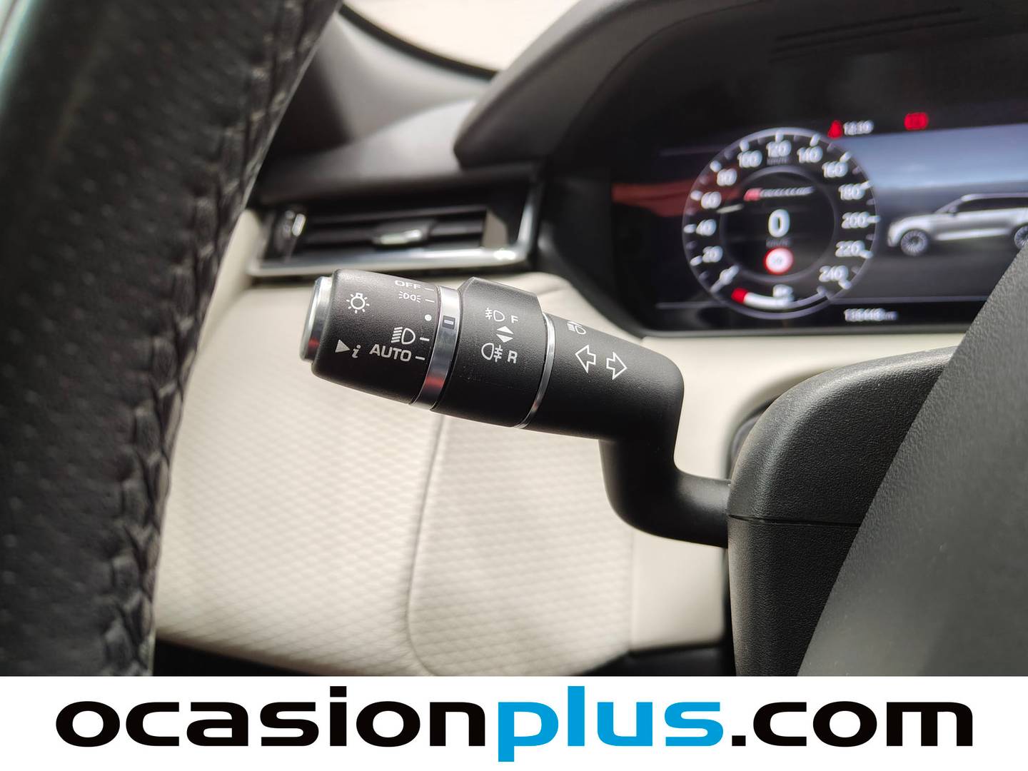 Foto Land Rover Range Rover Velar Land Rover Range Rover Velar P250 R-Dynamic S 4WD Auto (250 CV)