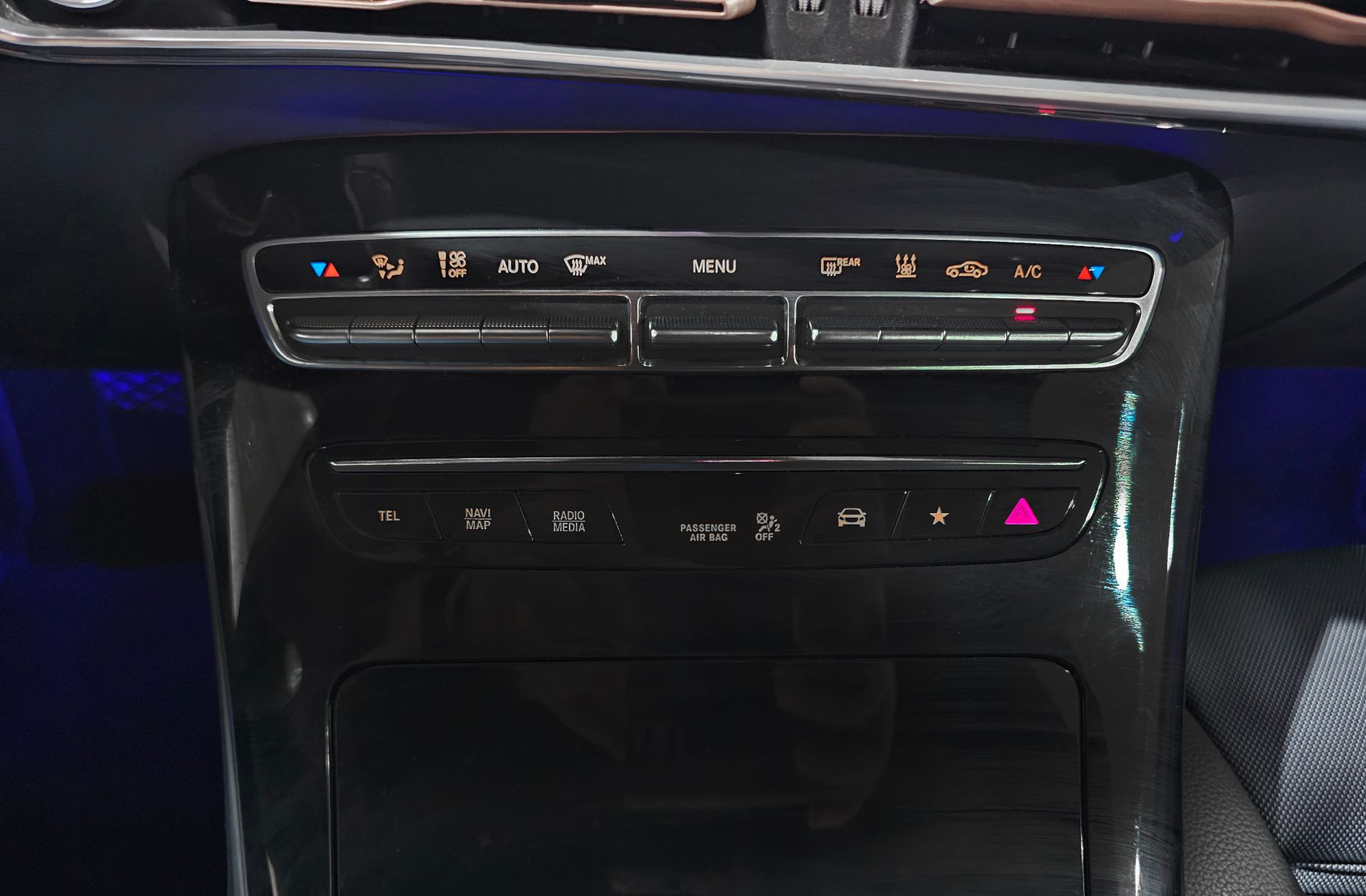 Mercedes-Benz EQC SUV 400 4Matic Pack AMG - foto 37
