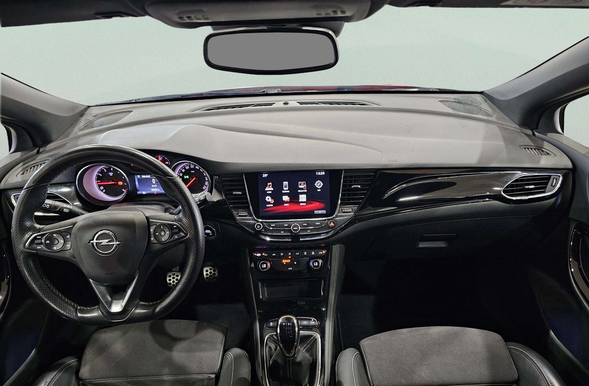 Opel Astra 1.6 Turbo GSi Line - foto 6