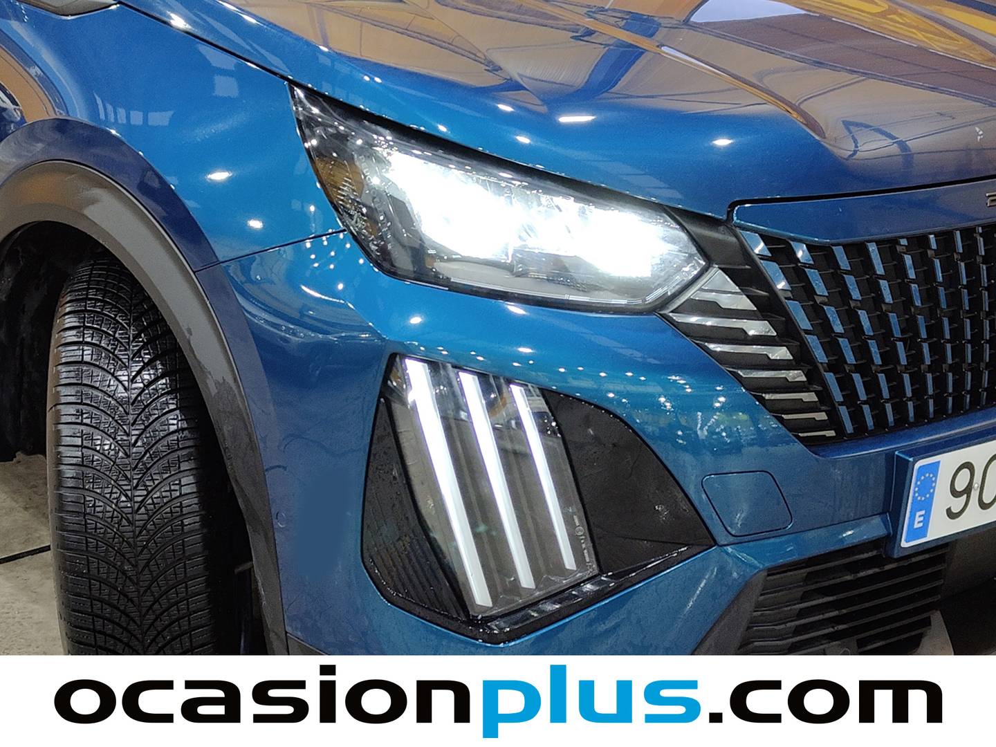 Foto Peugeot 2008 Peugeot 2008 Allure Hybrid eDCS6 (145 CV)