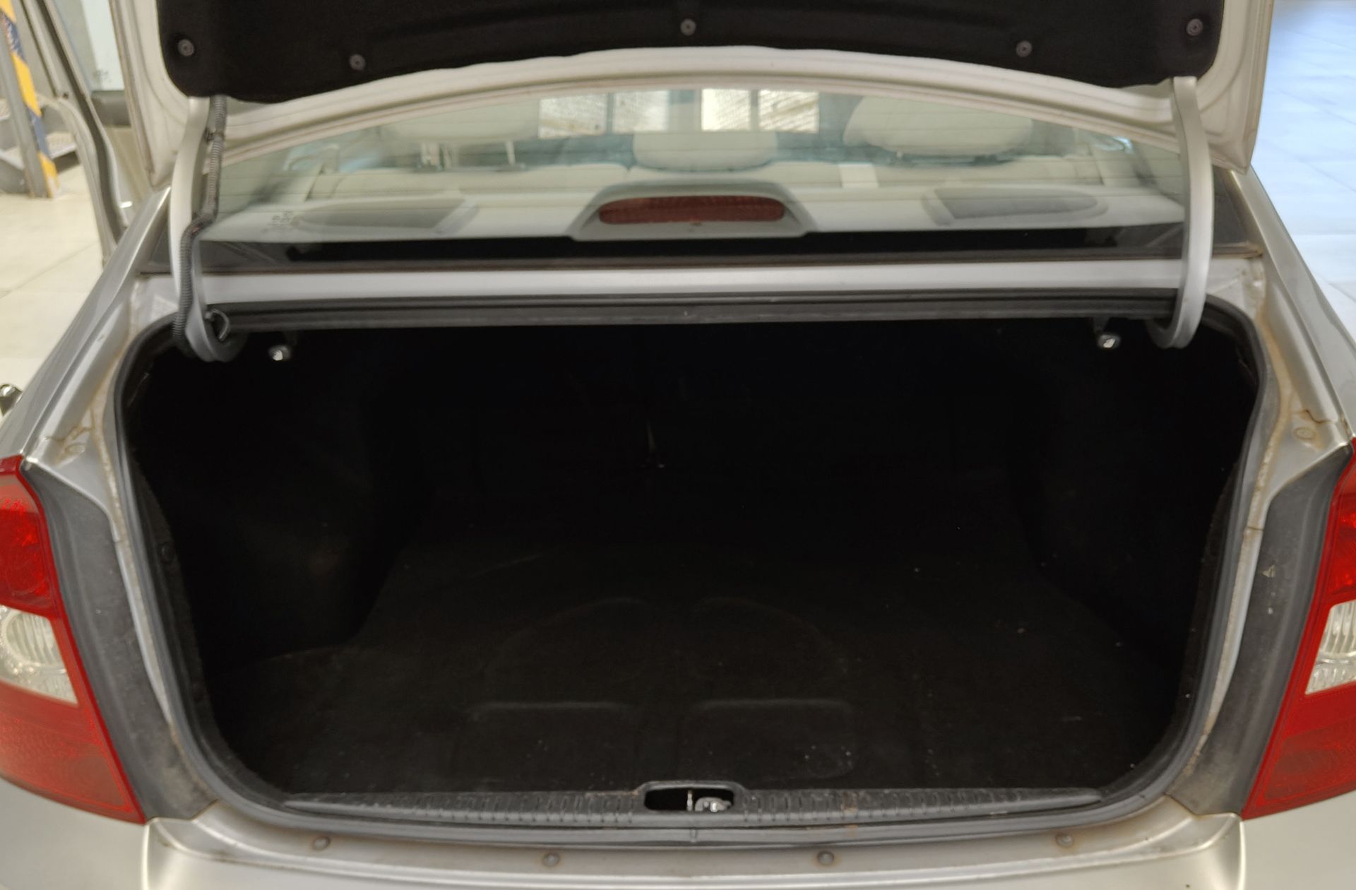 Kia Cerato 1.6 Dohc LX - foto 12