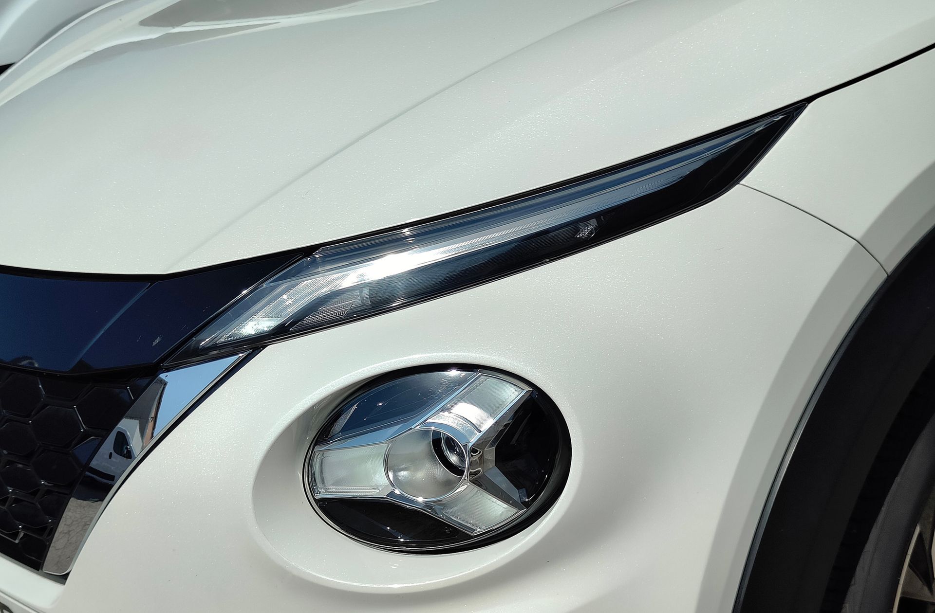 Nissan Juke 1.6 Hybrid N-Connecta - foto 13