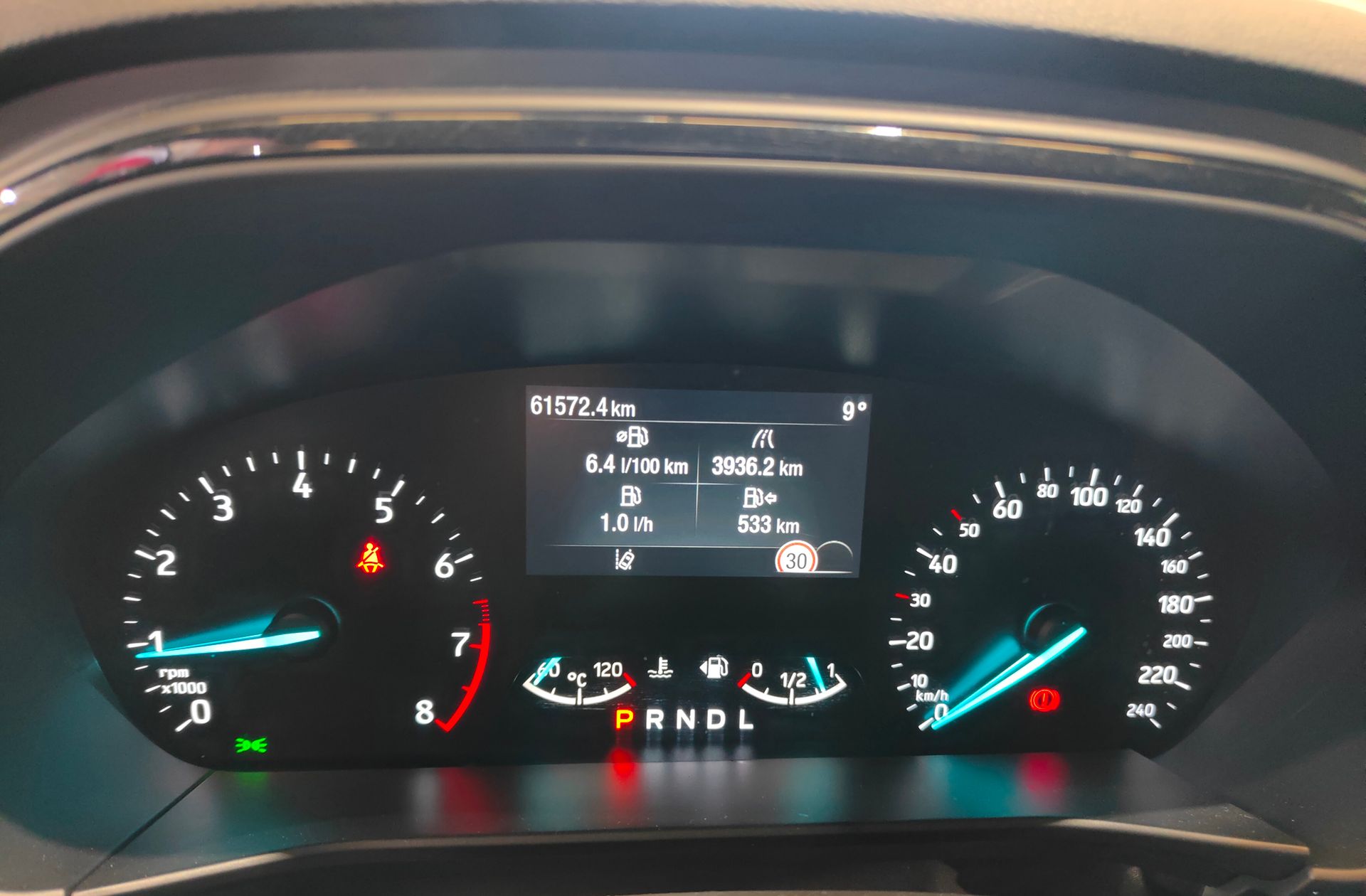 Ford Focus SportBreak 1.0 EcoBoost MHEV ST-Line - foto 24