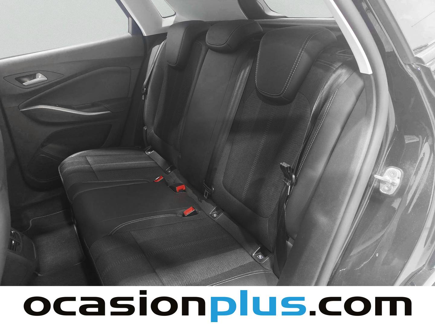 Foto asientos traseros Opel Grandland Opel Grandland 1.2 Turbo S&S GS Auto (130 CV)
