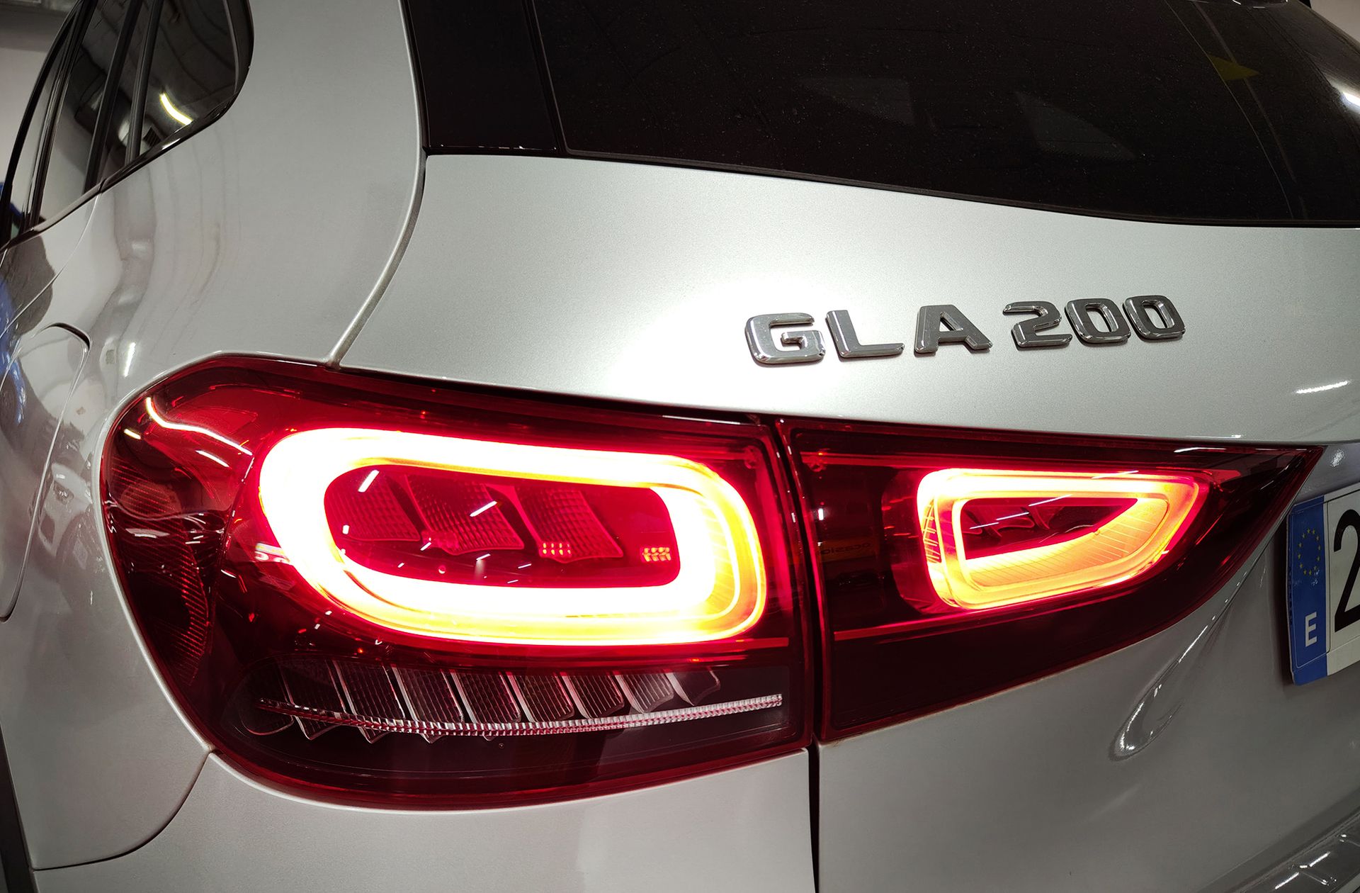 Mercedes-Benz GLA 200 Pack AMG - foto 17
